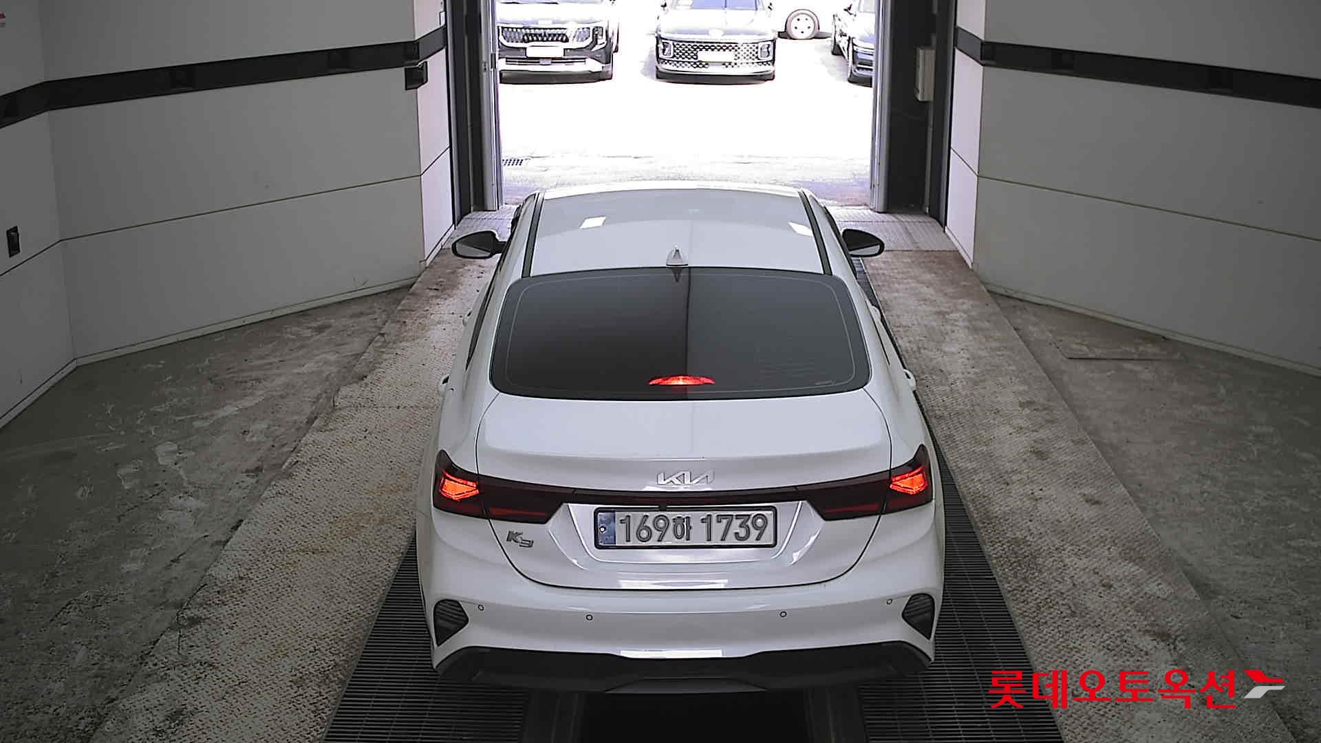 Kia K3 2022 - Image 17