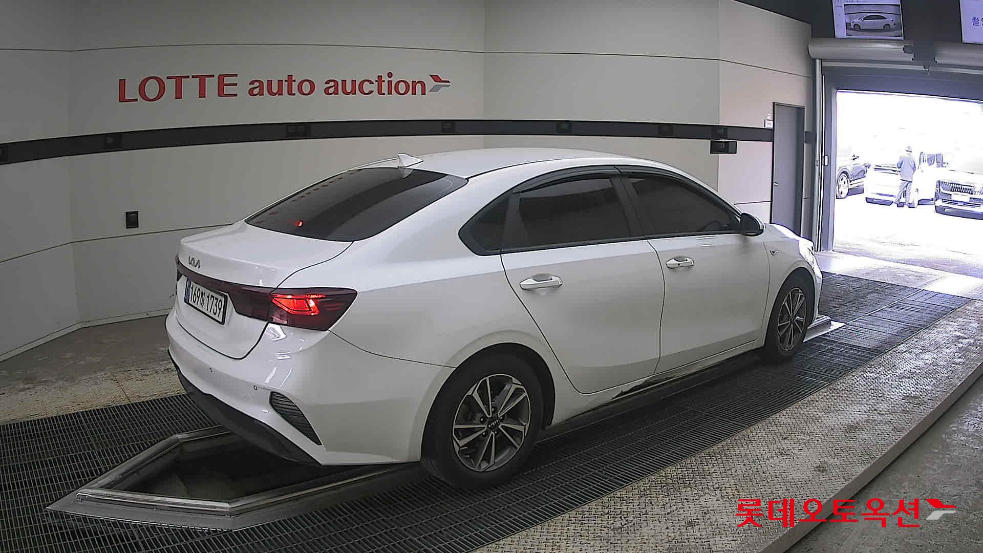 Kia K3 2022 - Image 19