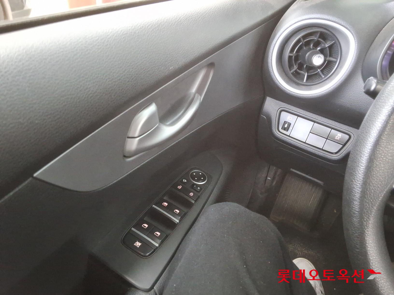 Kia K3 2022 - Image 29