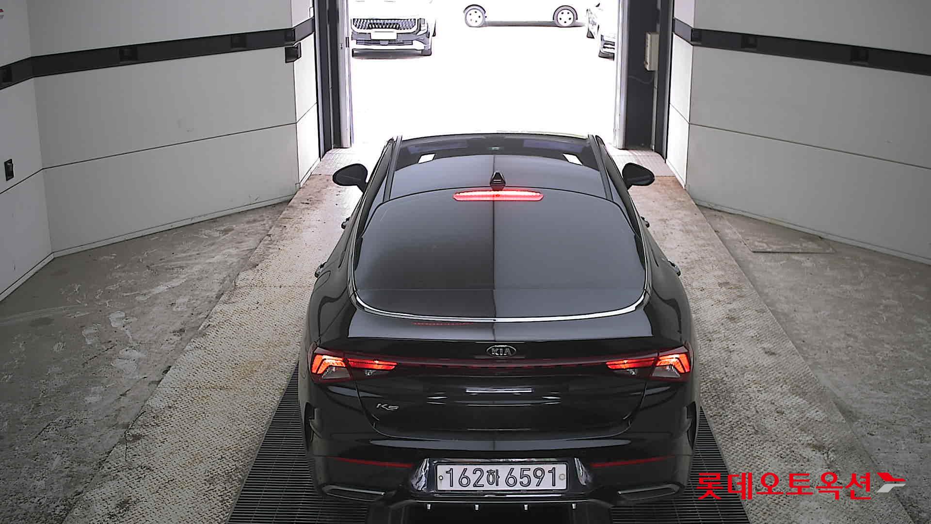 Kia K5 2021 - Image 17