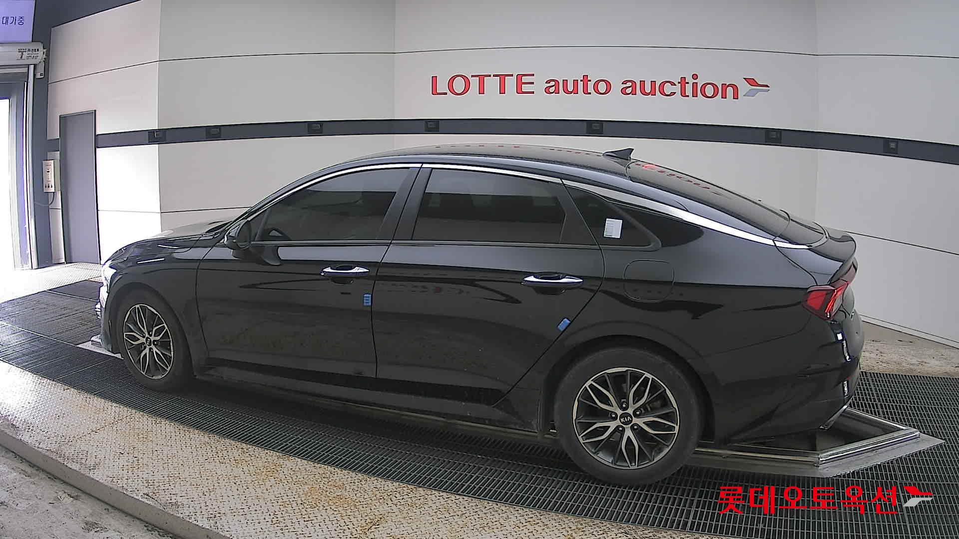 Kia K5 2021 - Image 14