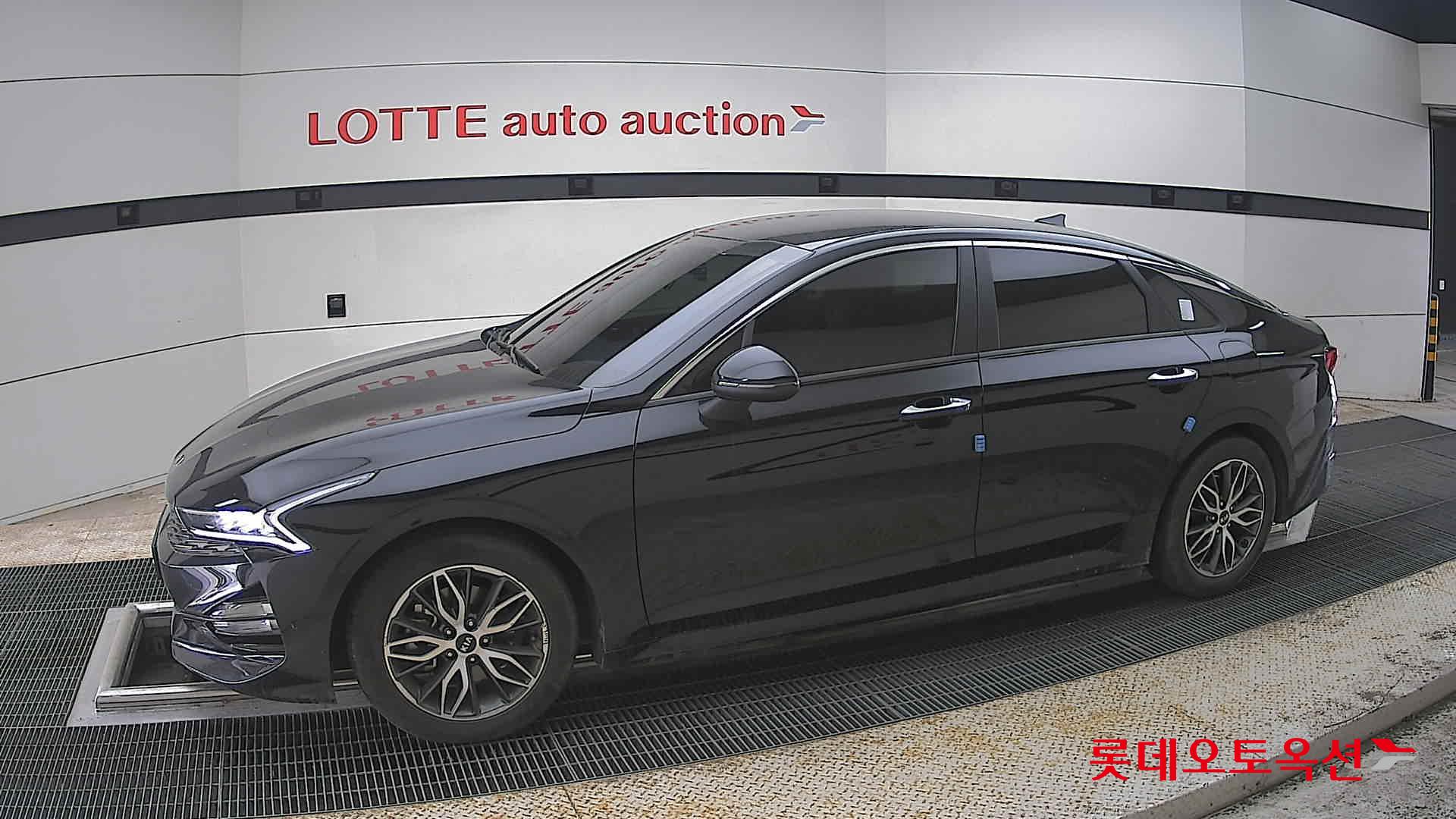 Kia K5 2021 - Image 12