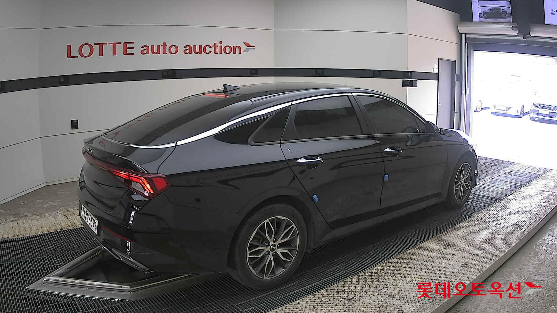 Kia K5 2021 - Image 19