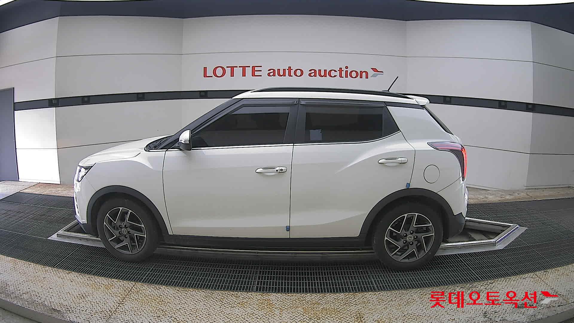 KG Mobility Tivoli 2022 - Image 13