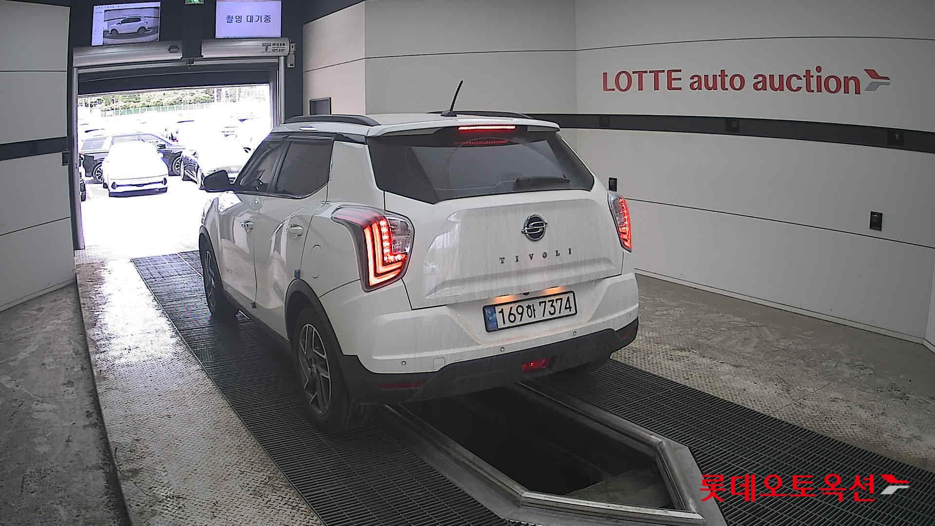 KG Mobility Tivoli 2022 - Image 16