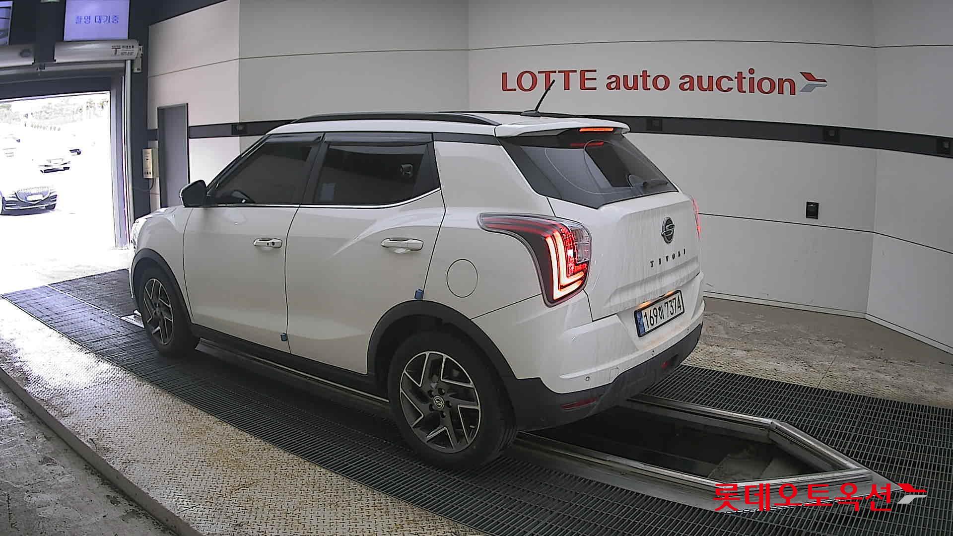 KG Mobility Tivoli 2022 - Image 15