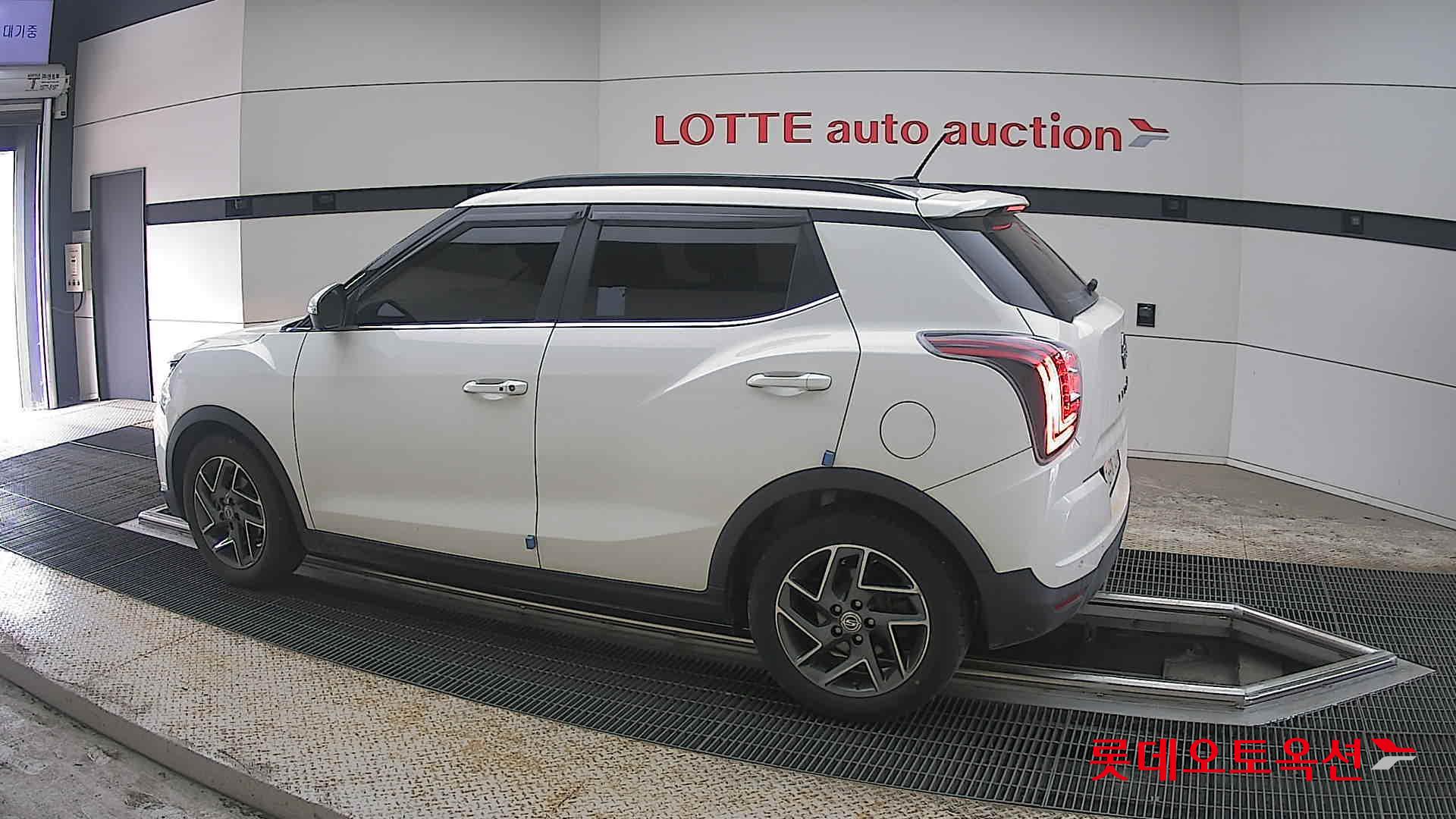 KG Mobility Tivoli 2022 - Image 14