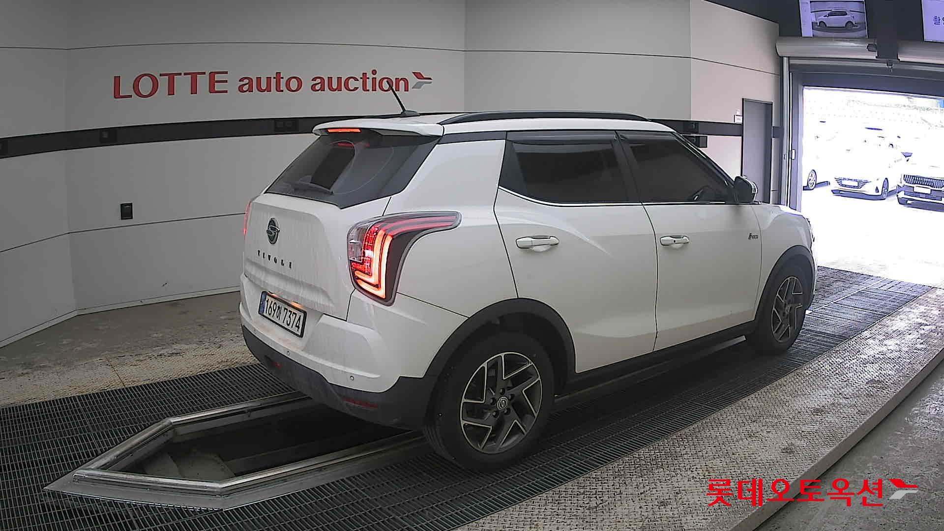 KG Mobility Tivoli 2022 - Image 19