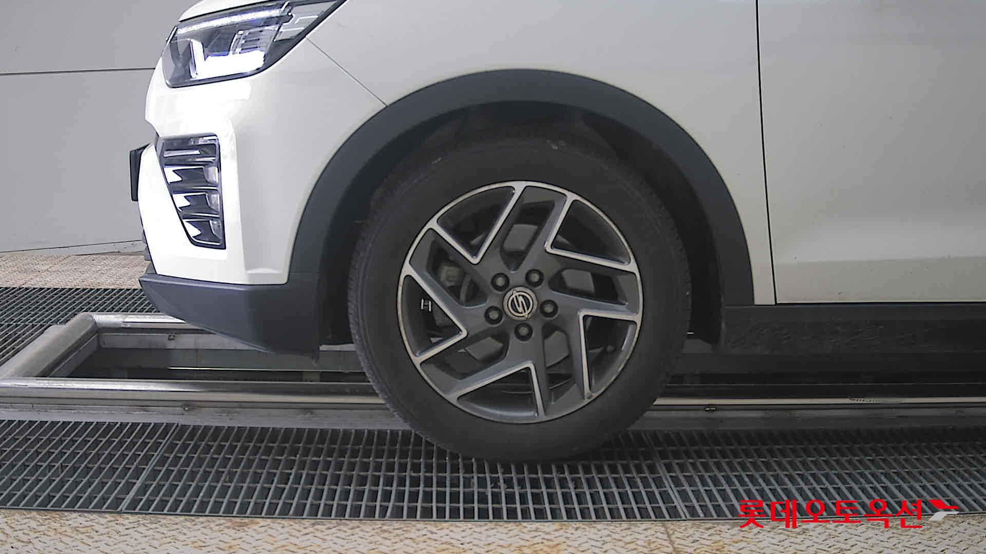 KG Mobility Tivoli 2022 - Image 25