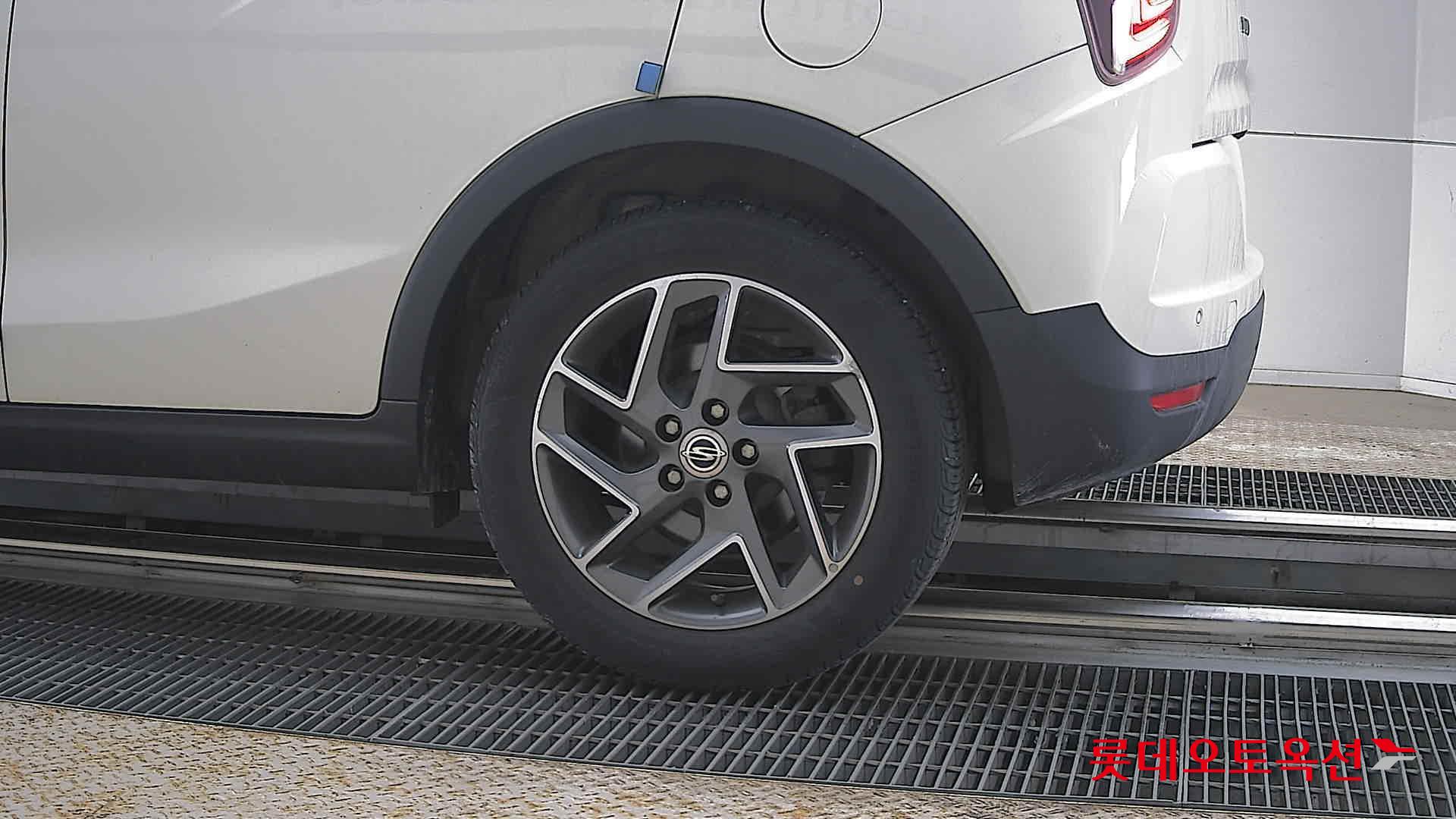 KG Mobility Tivoli 2022 - Image 26