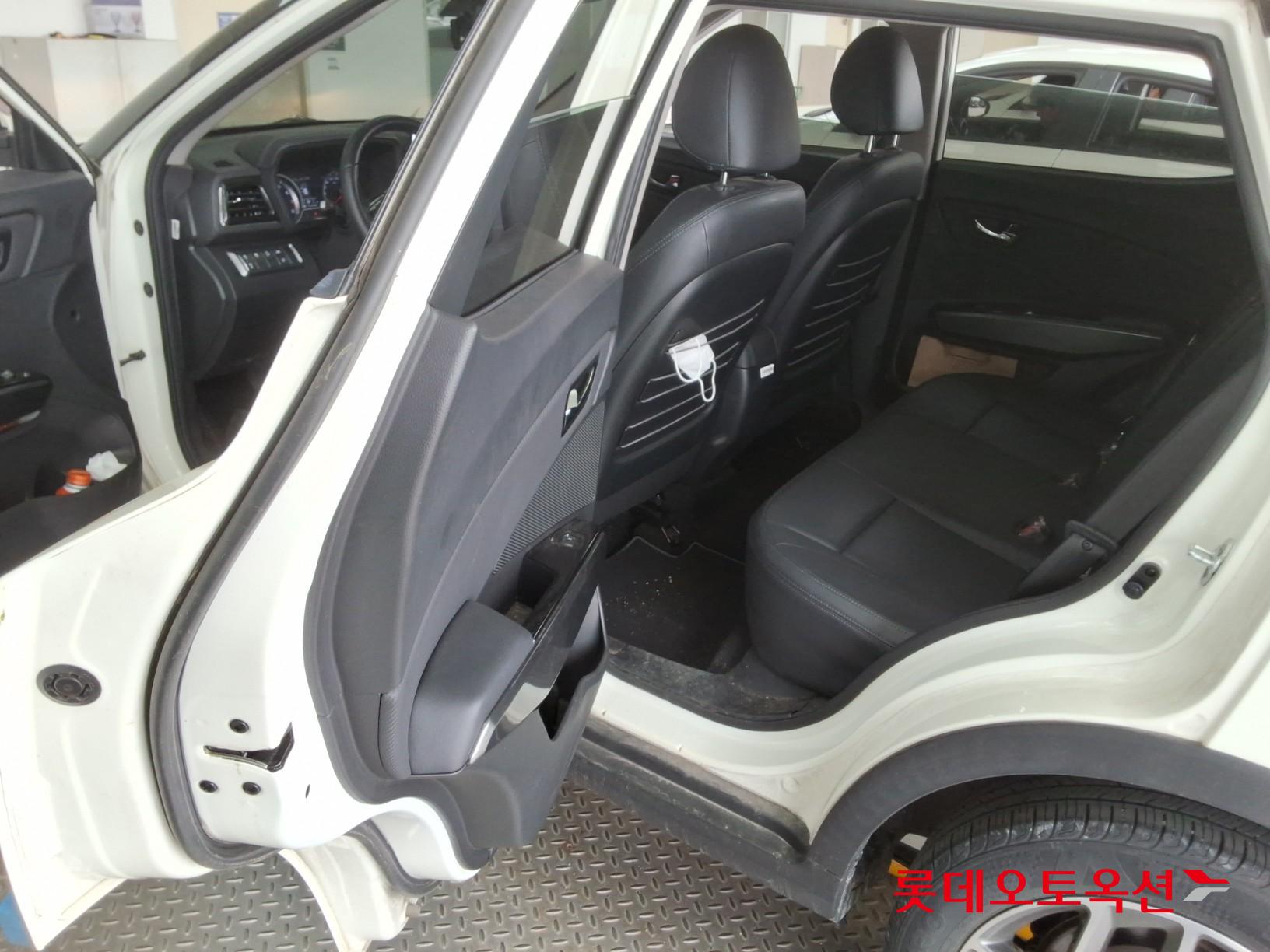 KG Mobility Tivoli 2022 - Image 38