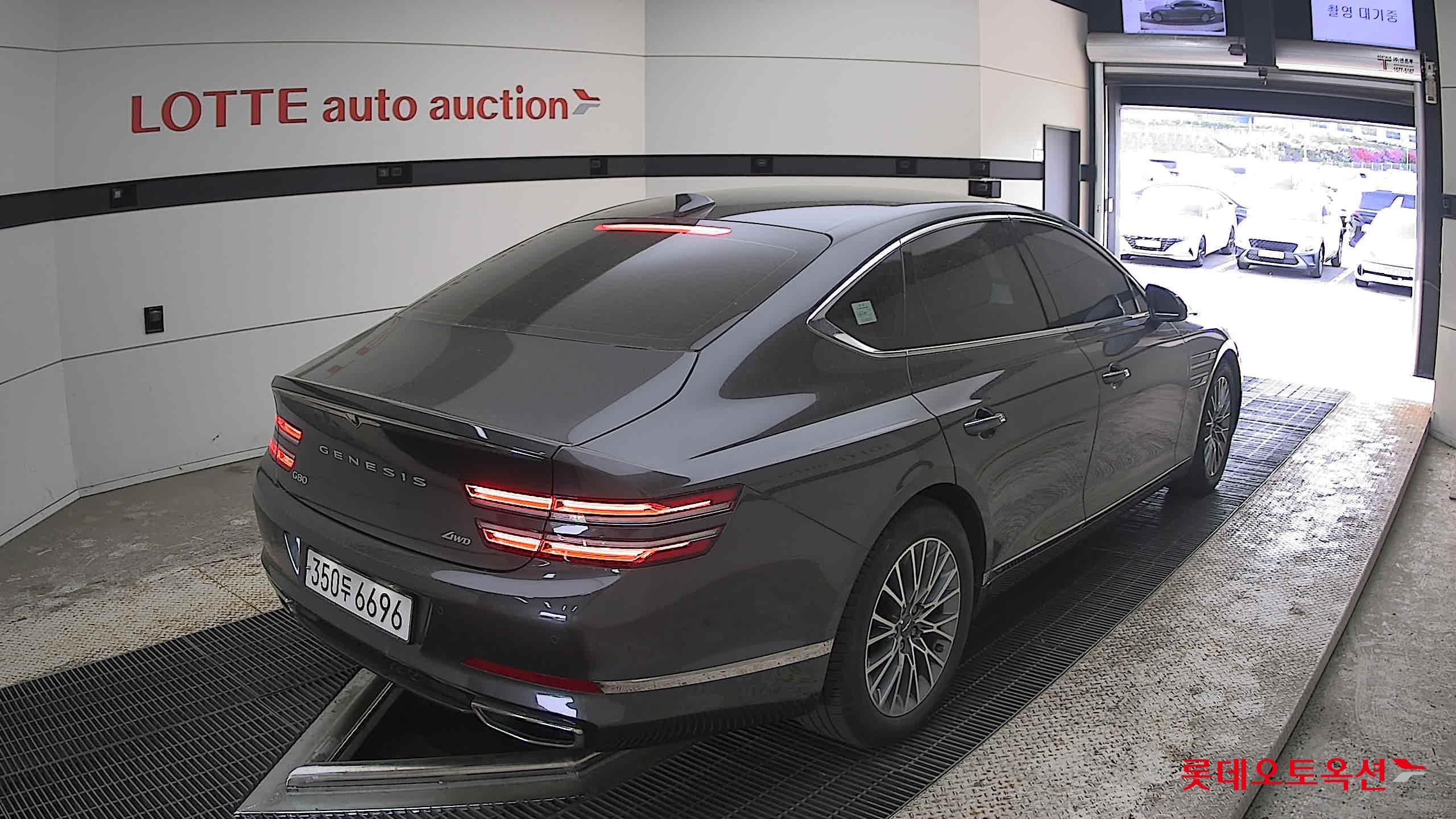 Genesis G80 - 5