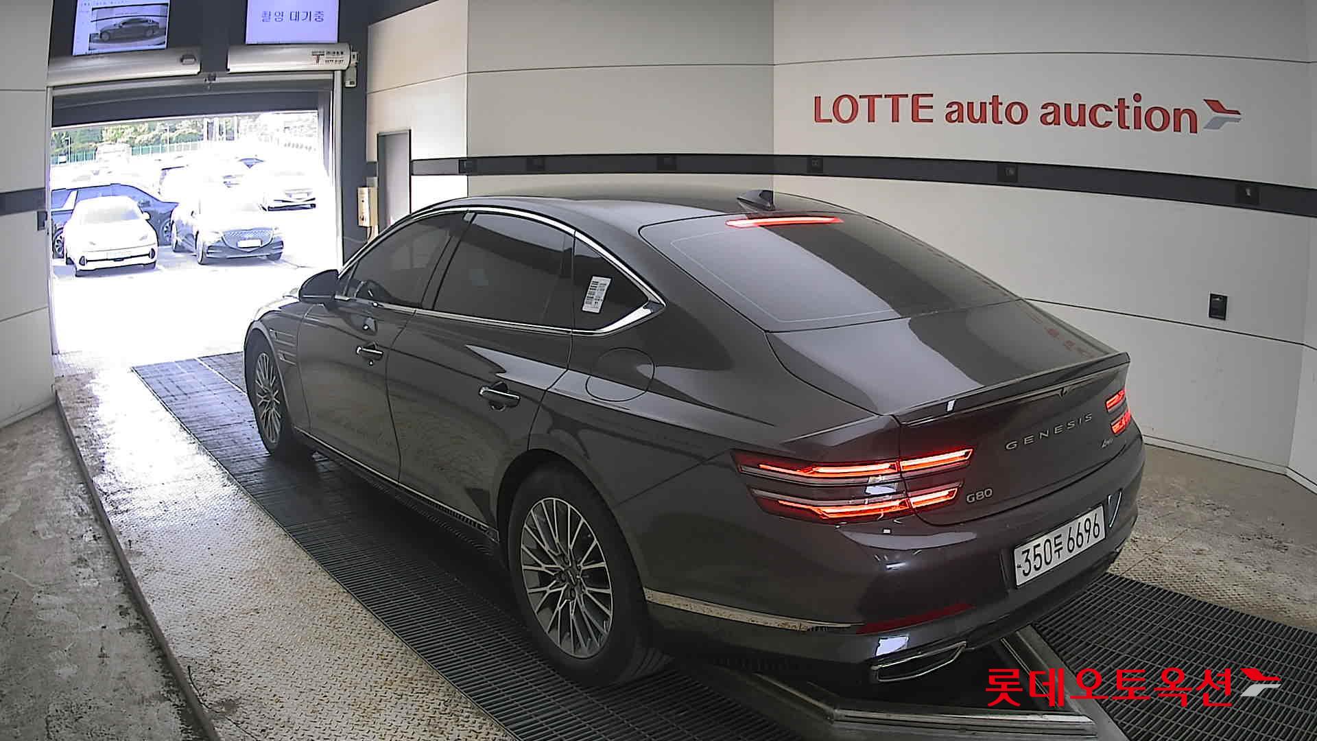 Genesis G80 - 4