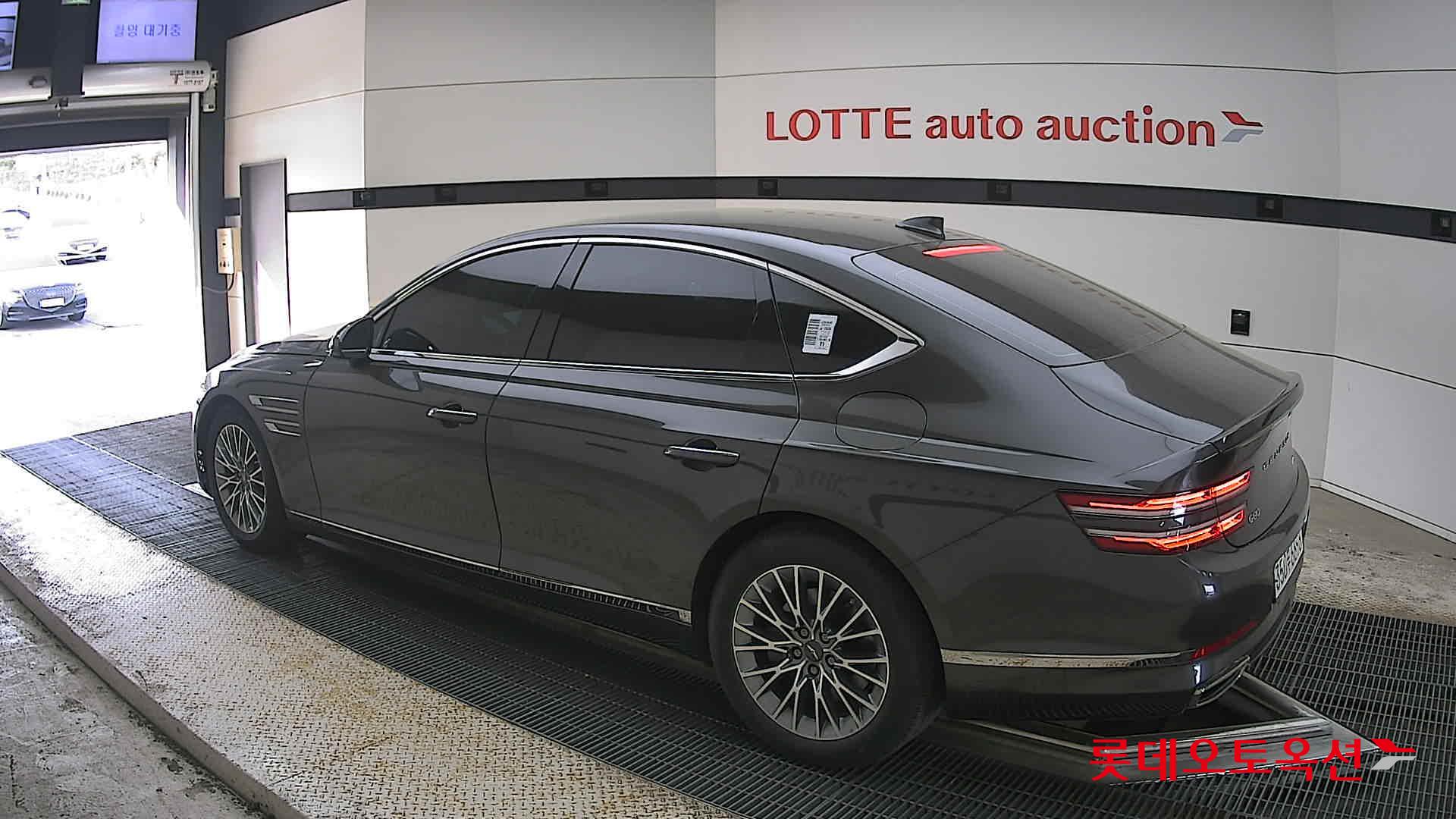 Genesis G80 - 15
