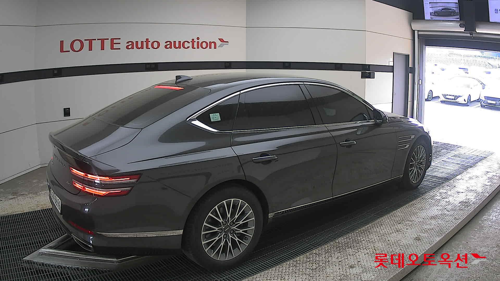 Genesis G80 - 19