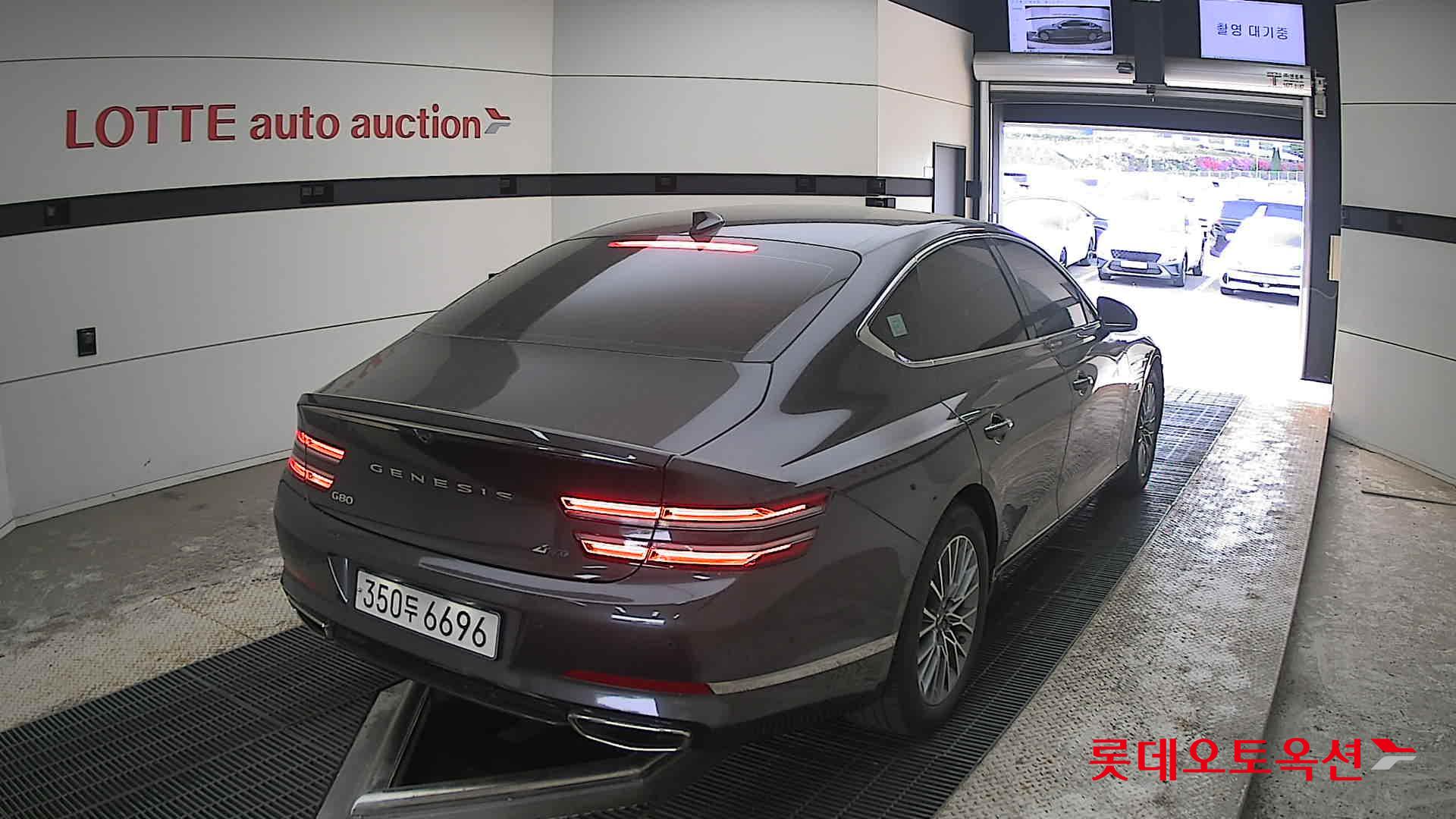 Genesis G80 - 18