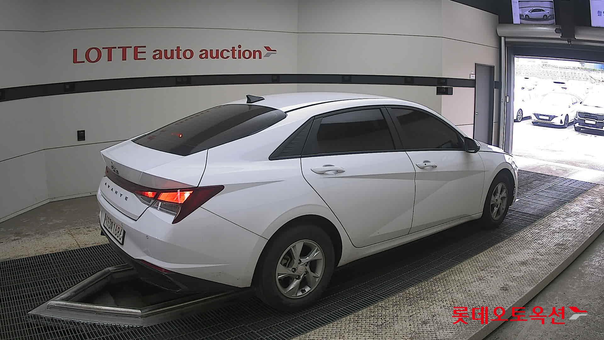 현대자동차 아반떼 2022 - 이미지 19