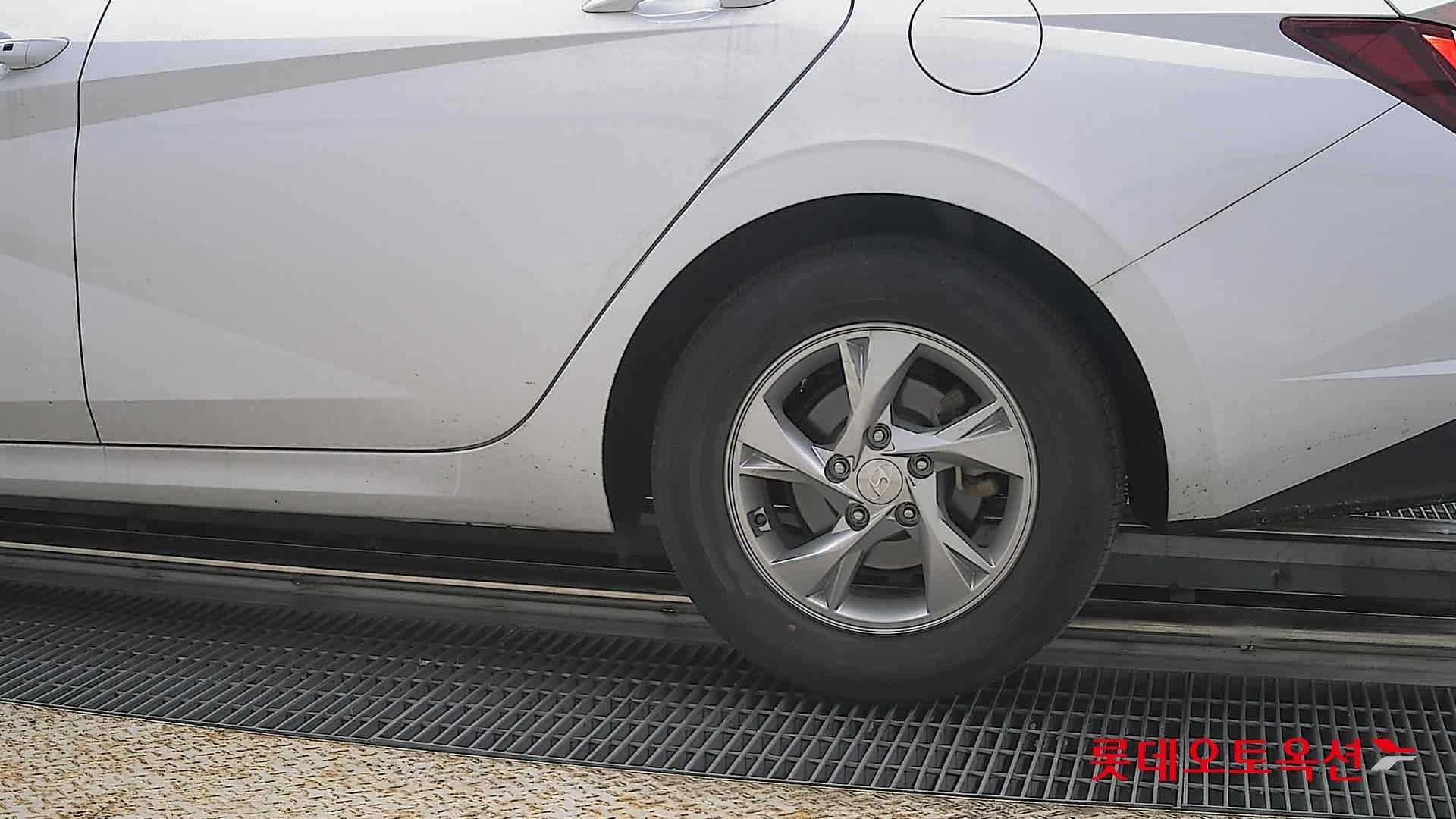 현대자동차 아반떼 2022 - 이미지 26