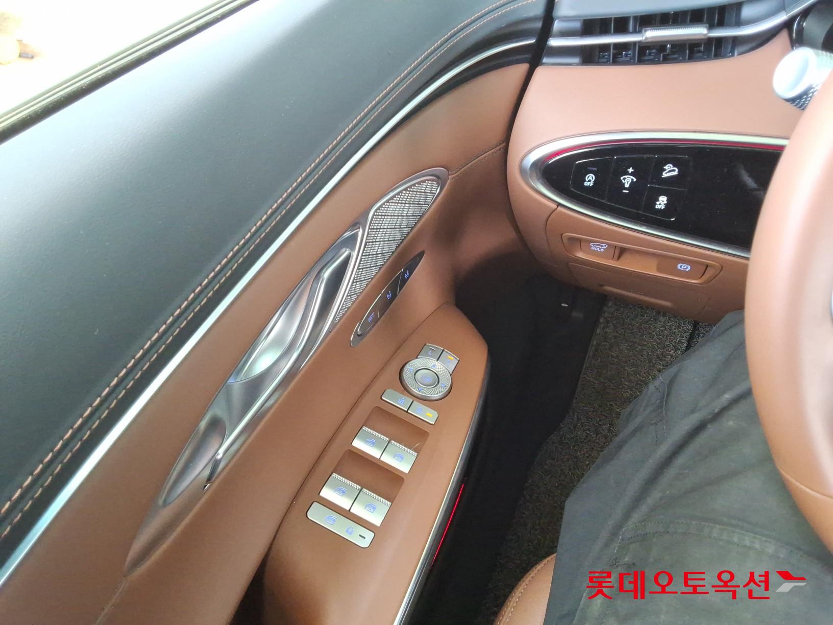 Genesis GV70 - 29