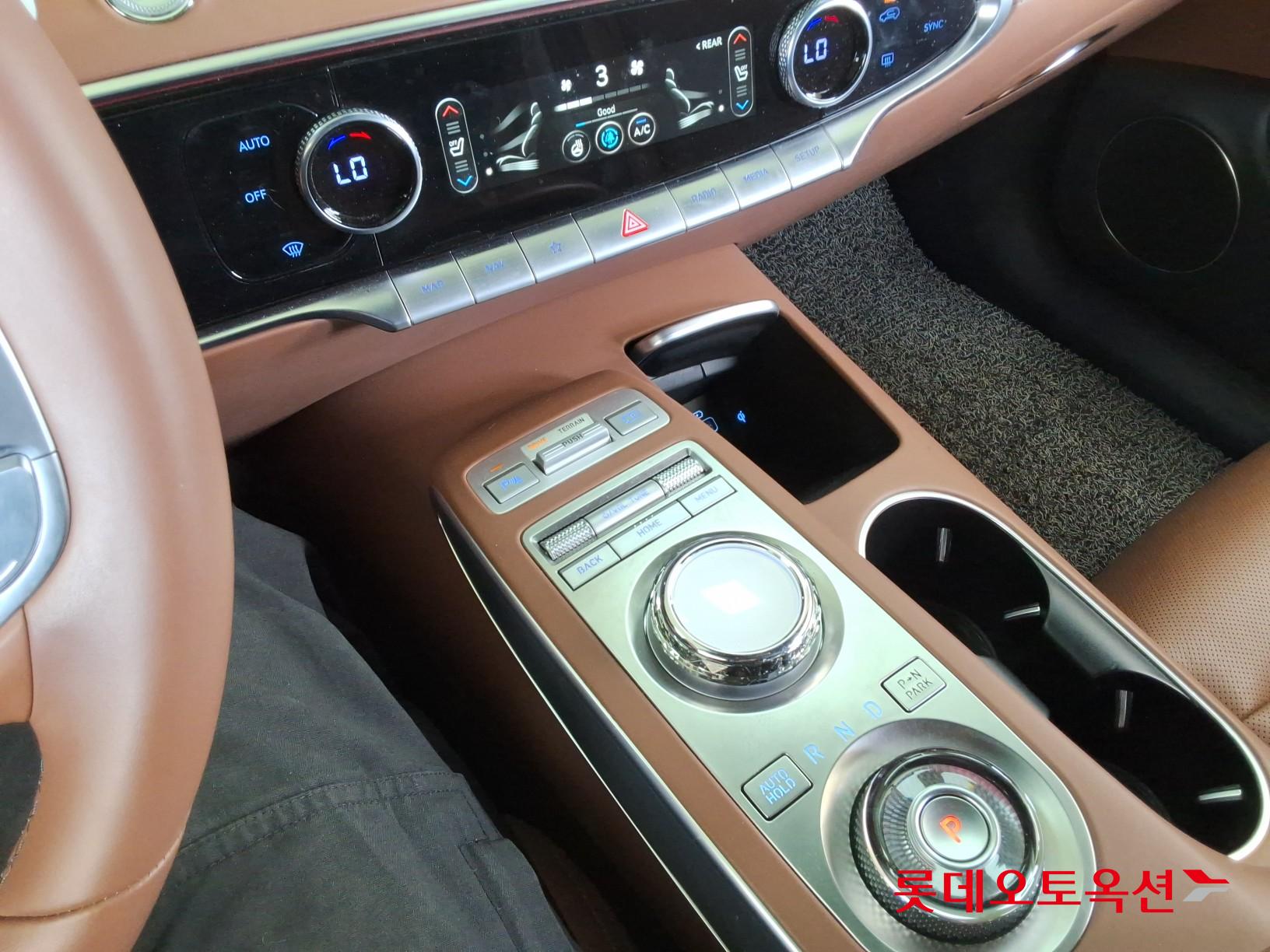 Genesis GV70 - 33