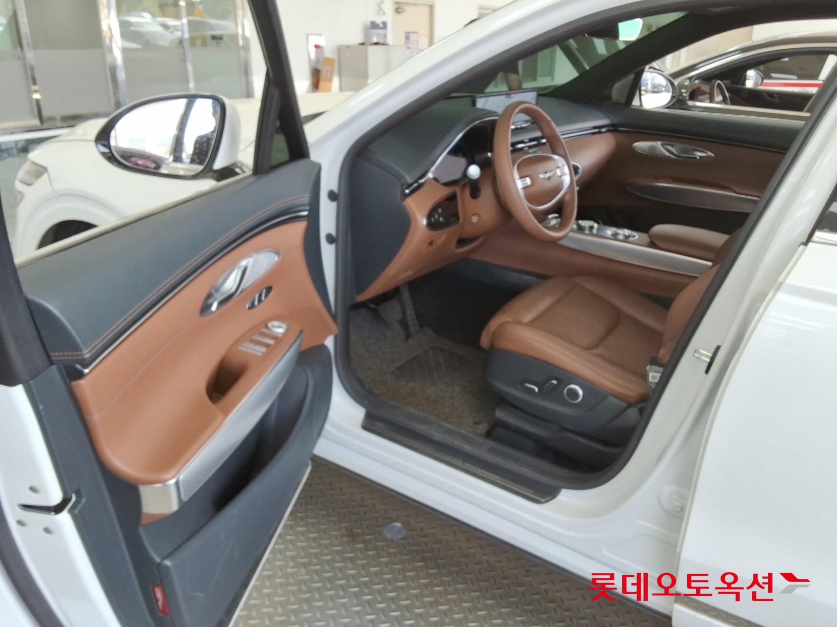 Genesis GV70 - 36