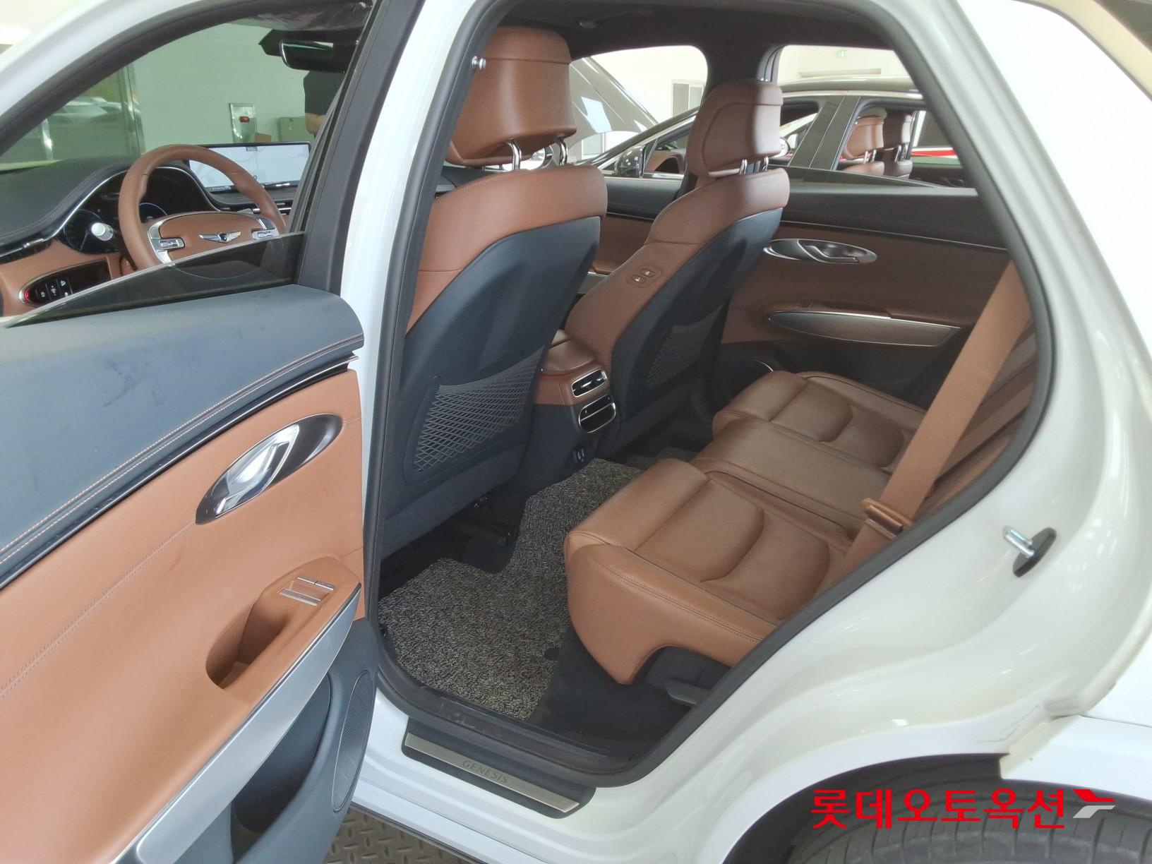 Genesis GV70 - 37
