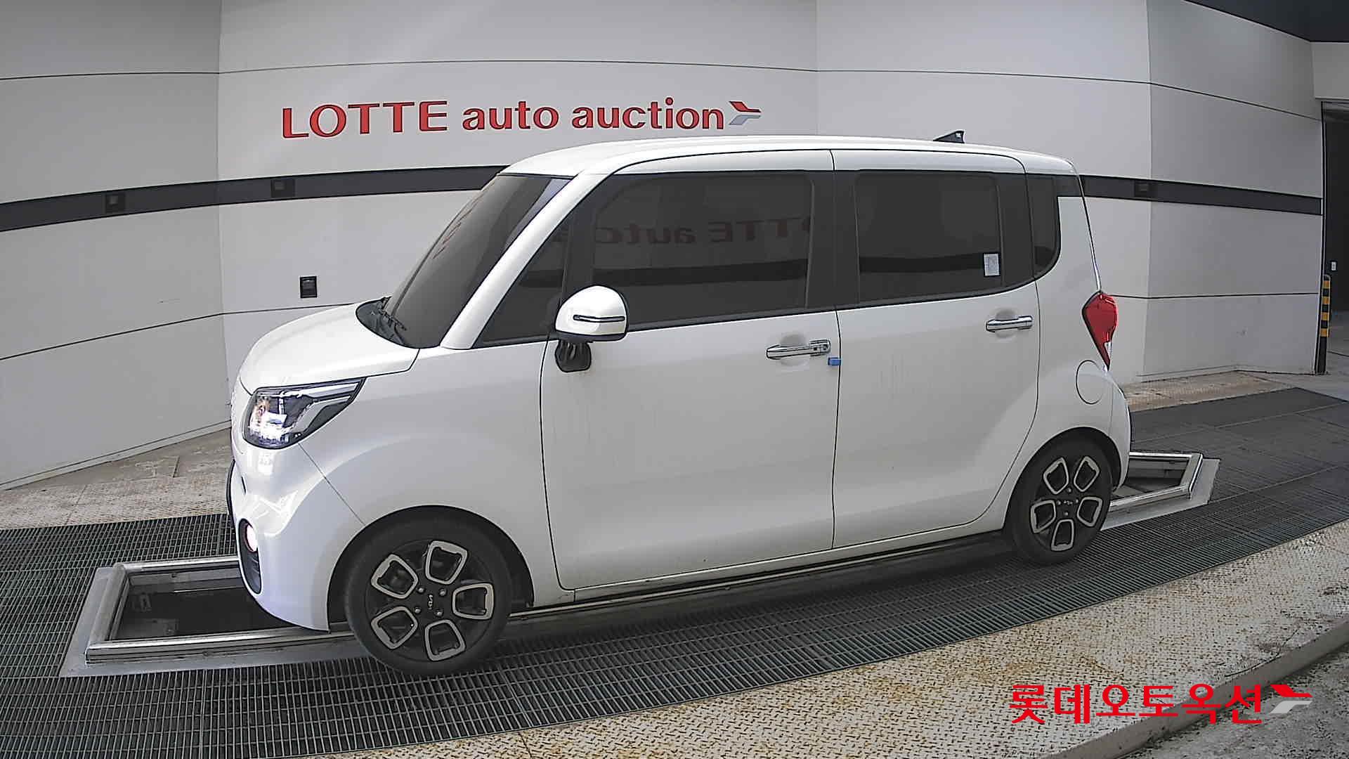 Kia Ray - 12
