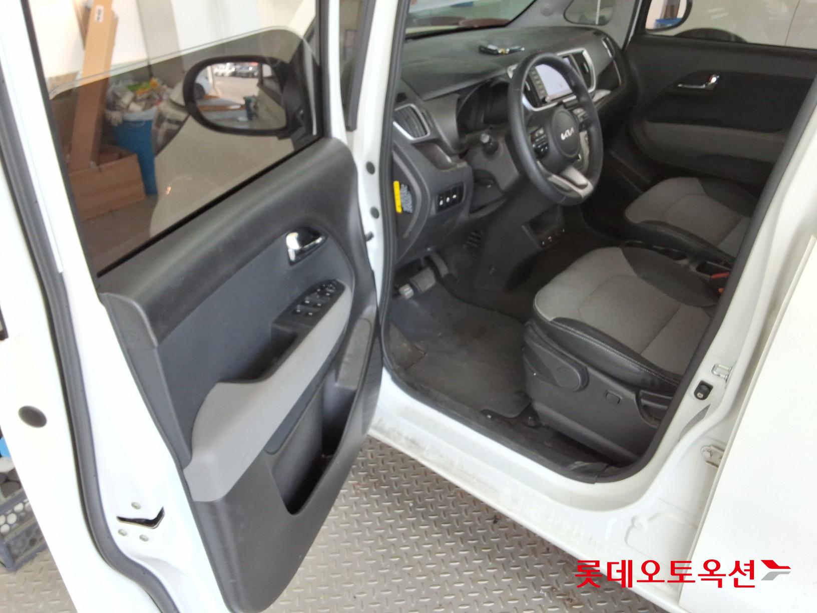 Kia Ray - 37