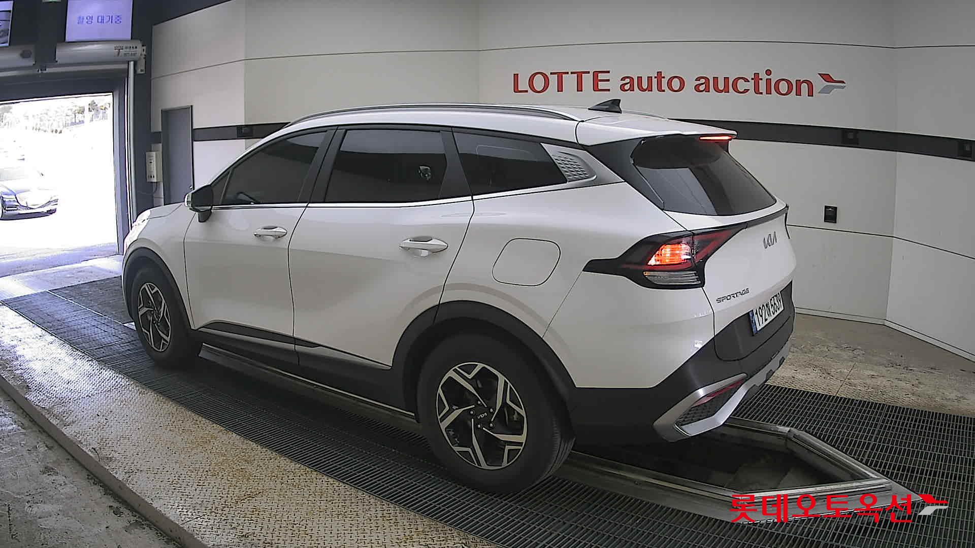 Kia Sportage 2023 - Image 15