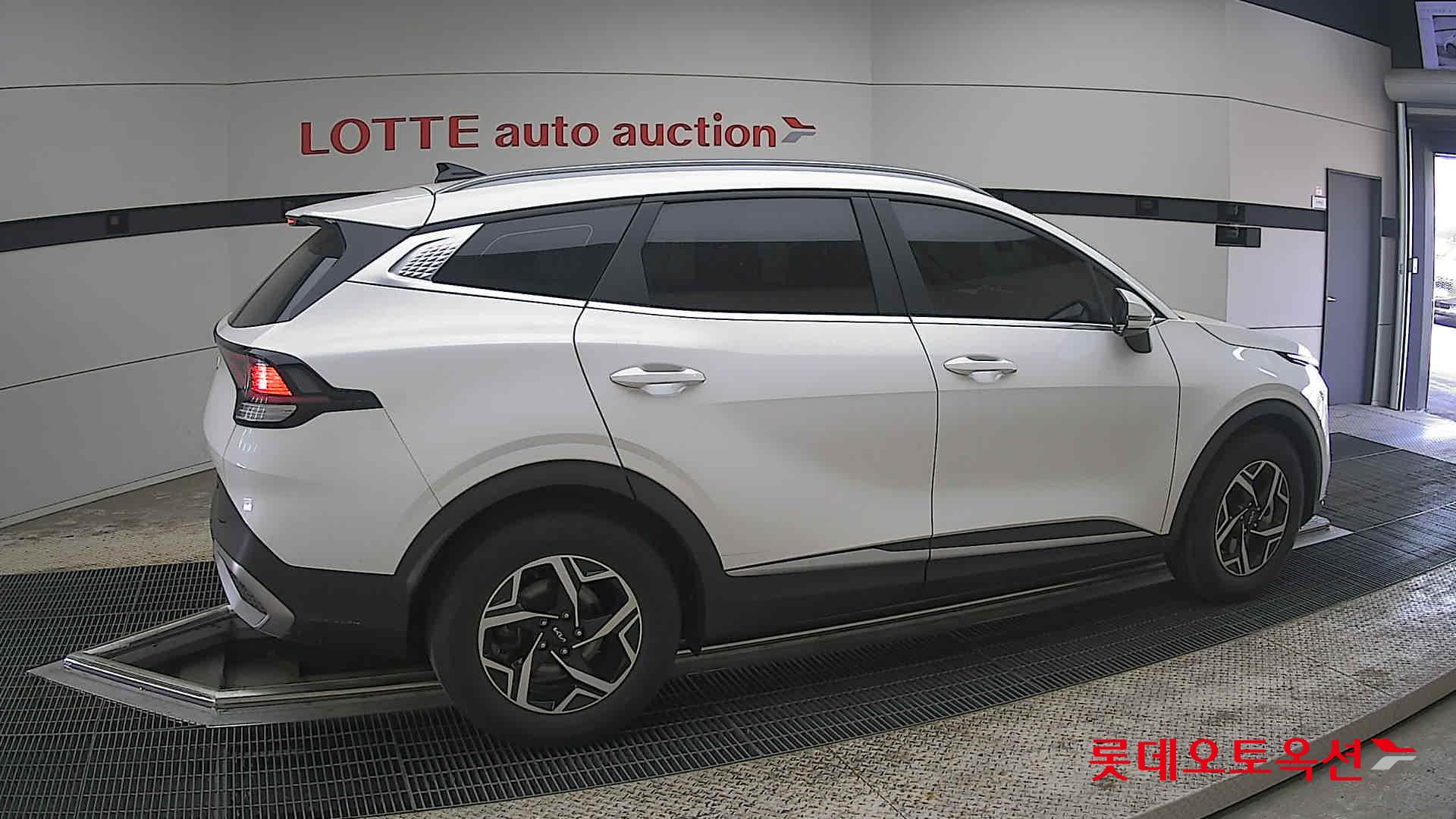 Kia Sportage 2023 - Image 20