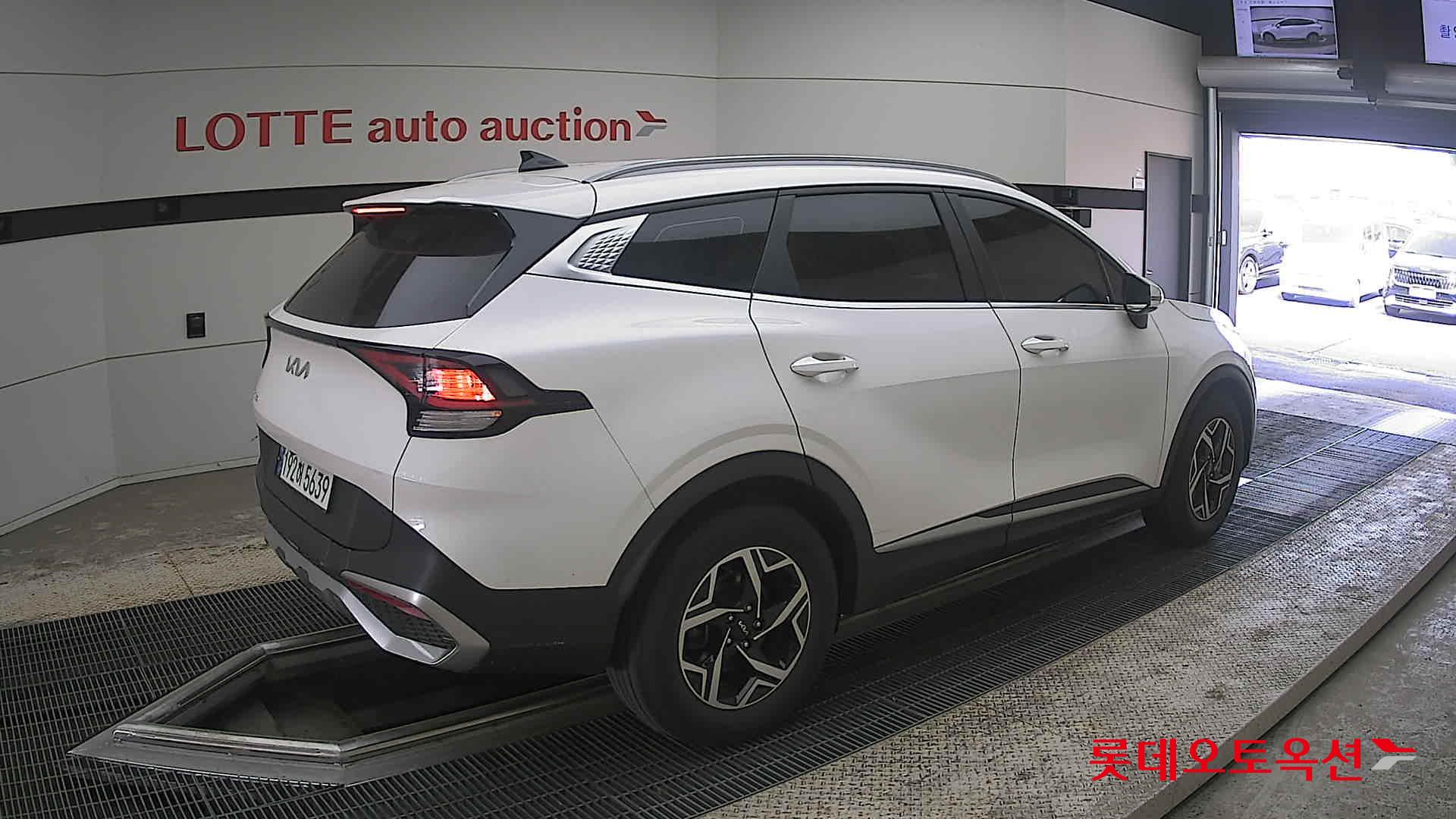 Kia Sportage 2023 - Image 19