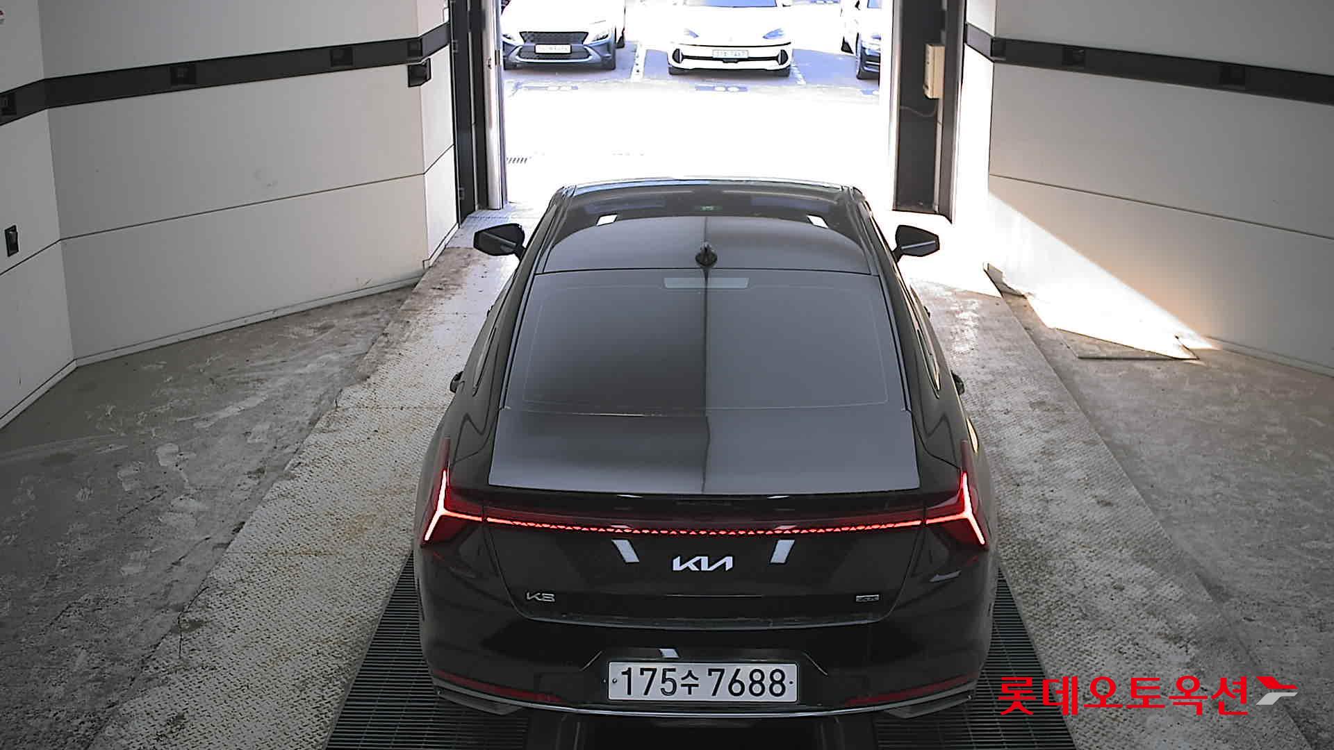 Kia K8 2024 - Image 17