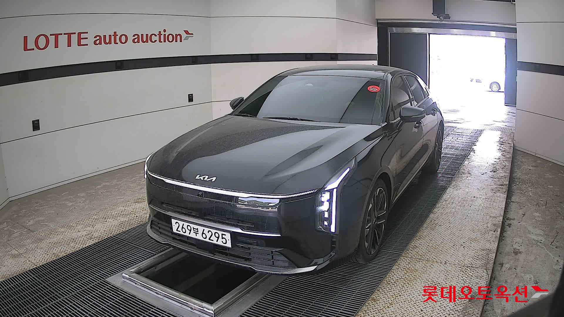 Kia K8 - 10