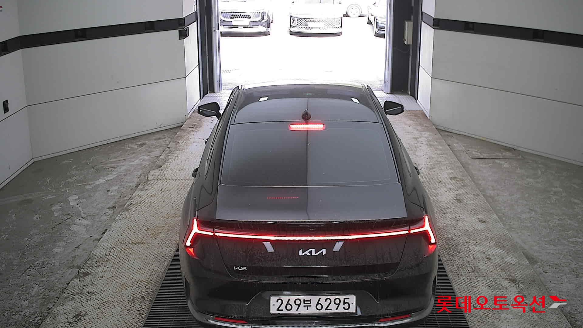 Kia K8 - 17