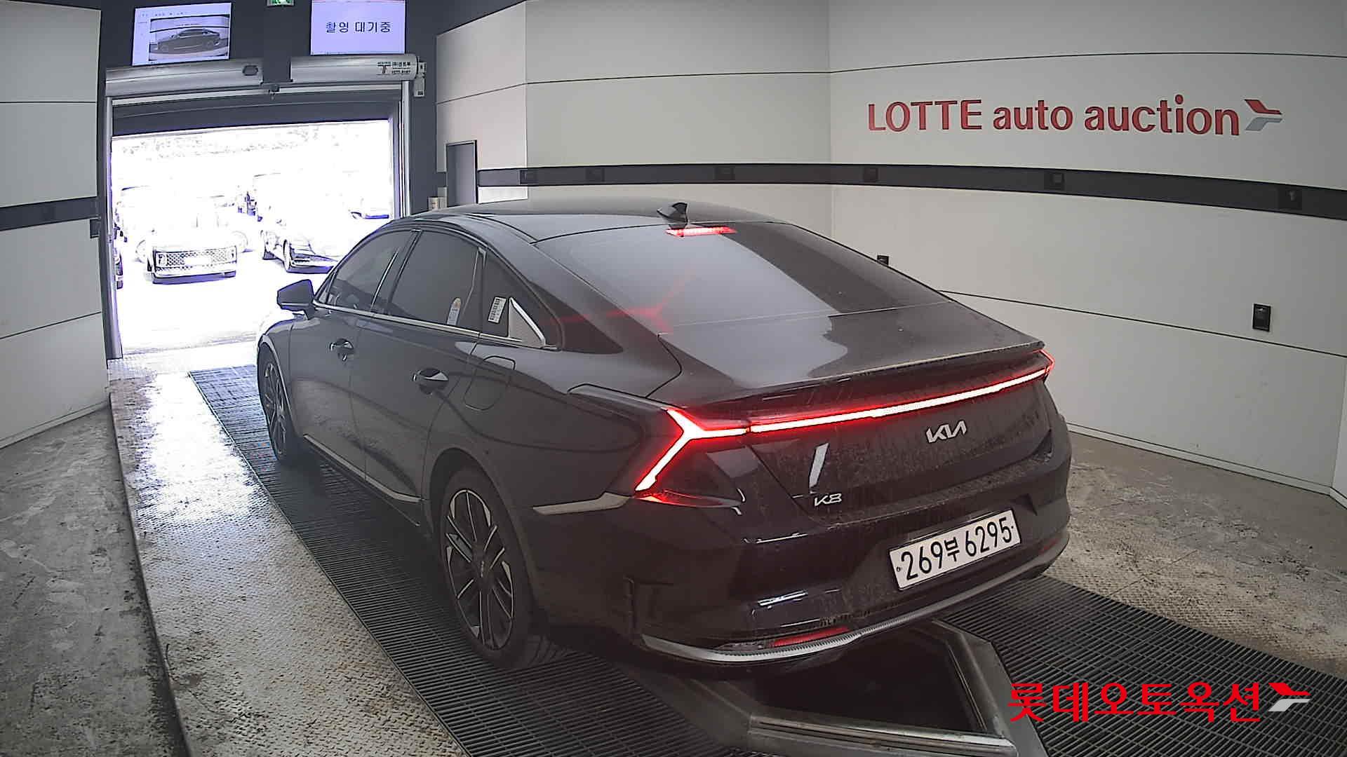 Kia K8 - 16