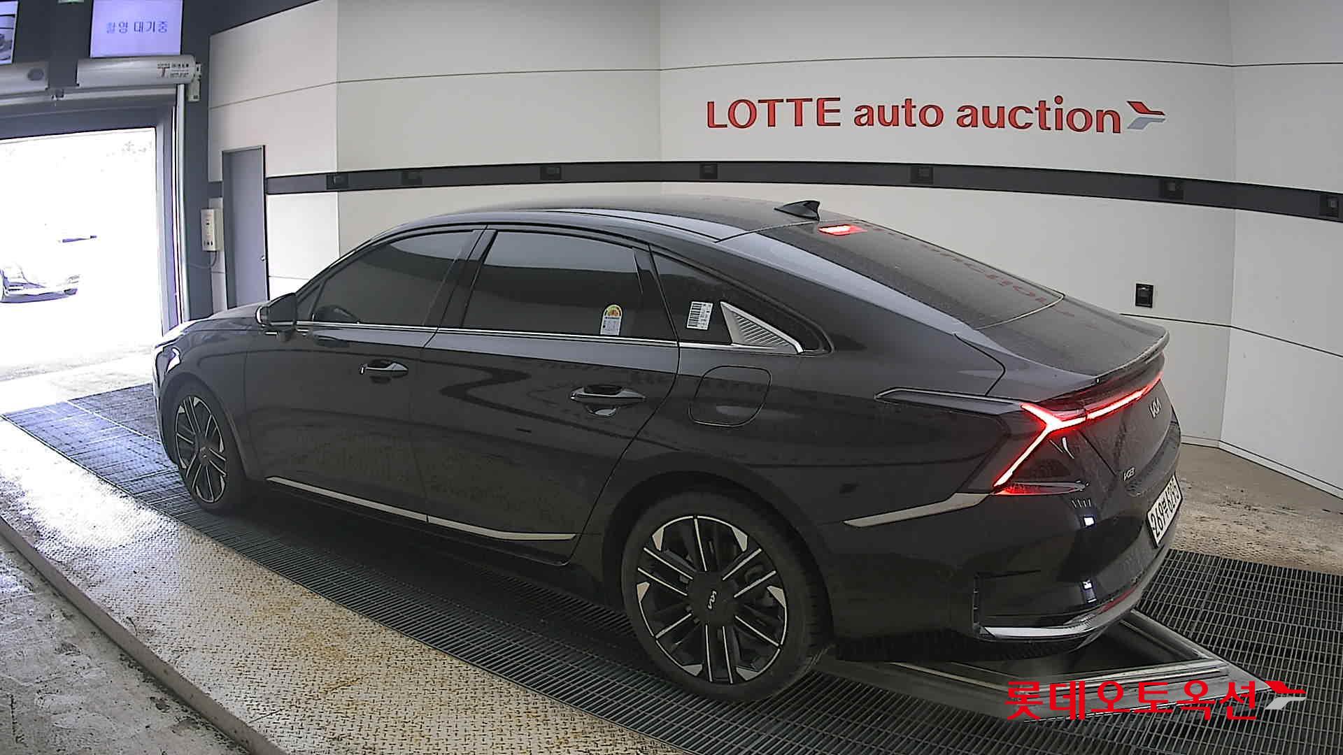 Kia K8 - 15