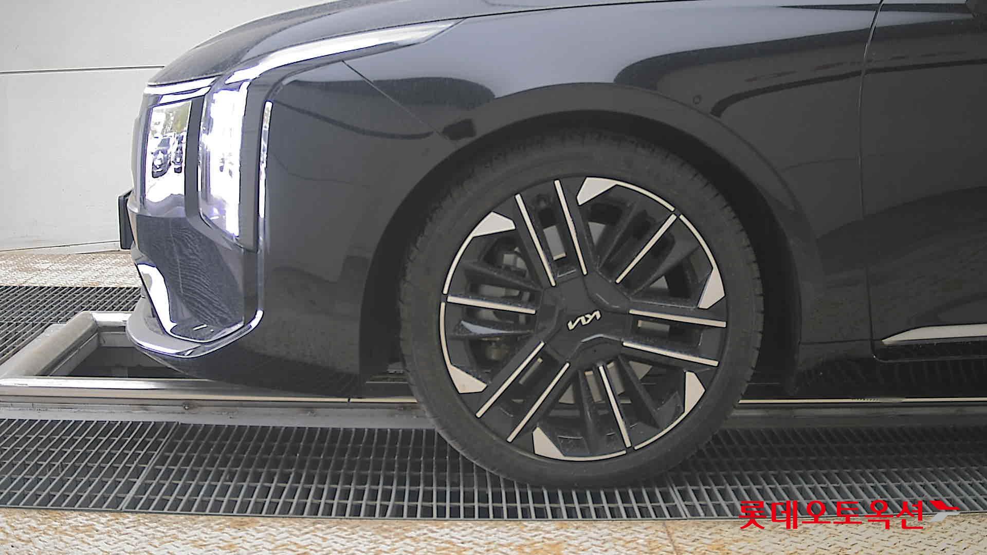 Kia K8 - 25