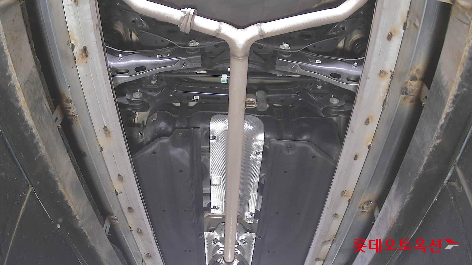 Kia K8 - 2