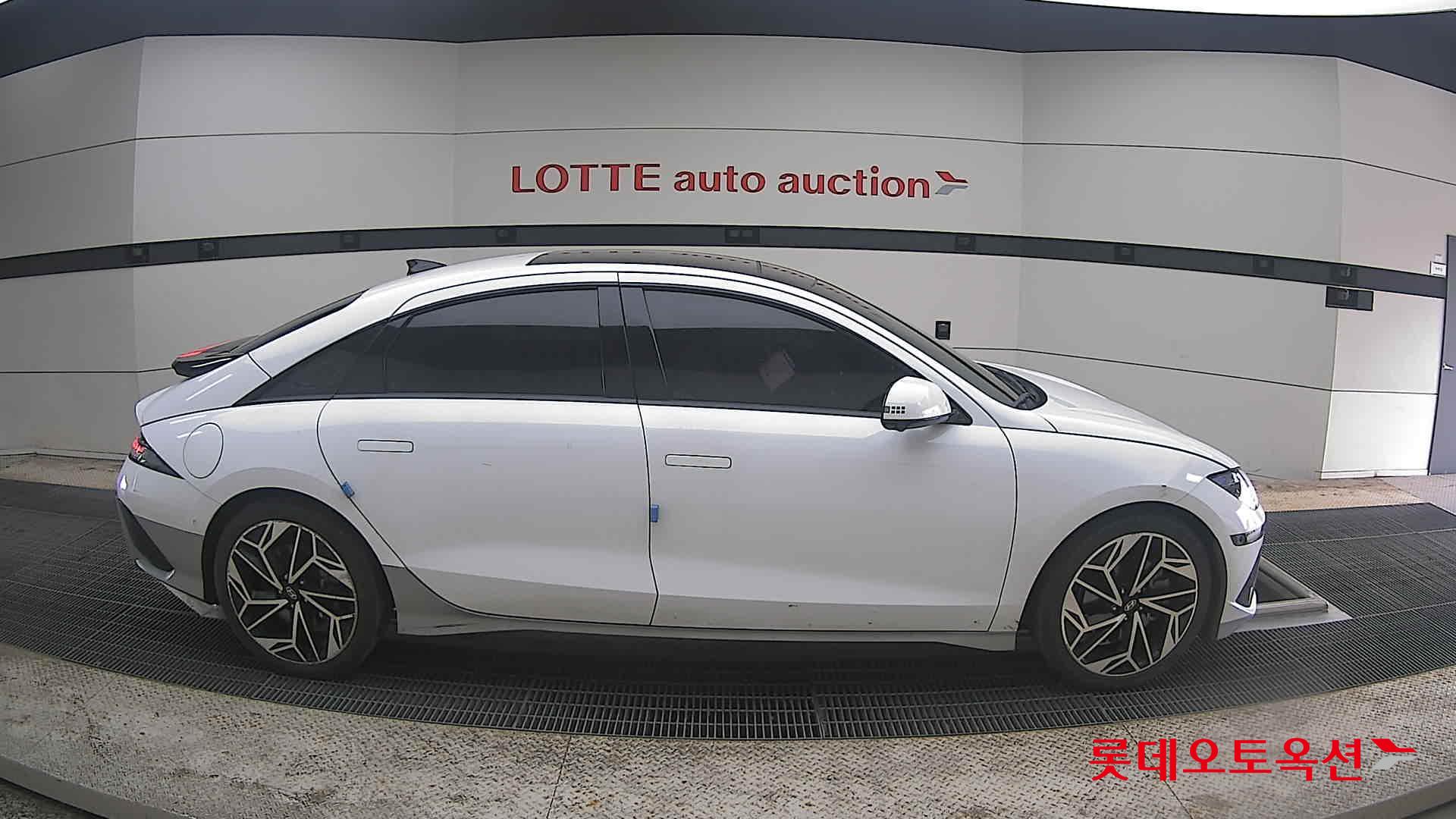 Hyundai Ioniq 6 2023 - Image 21