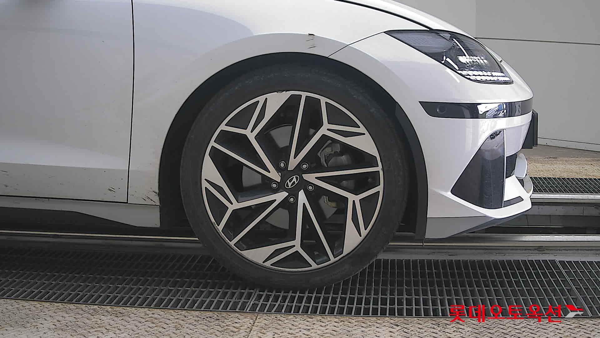 Hyundai Ioniq 6 2023 - Image 27