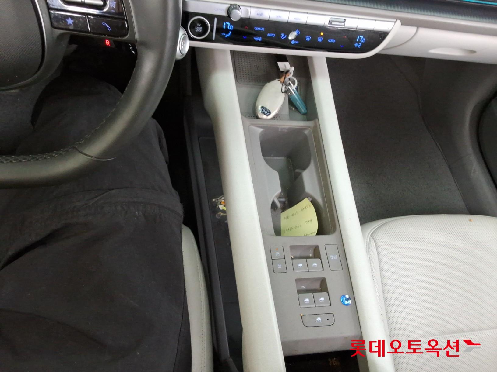 Hyundai Ioniq 6 2023 - Image 32