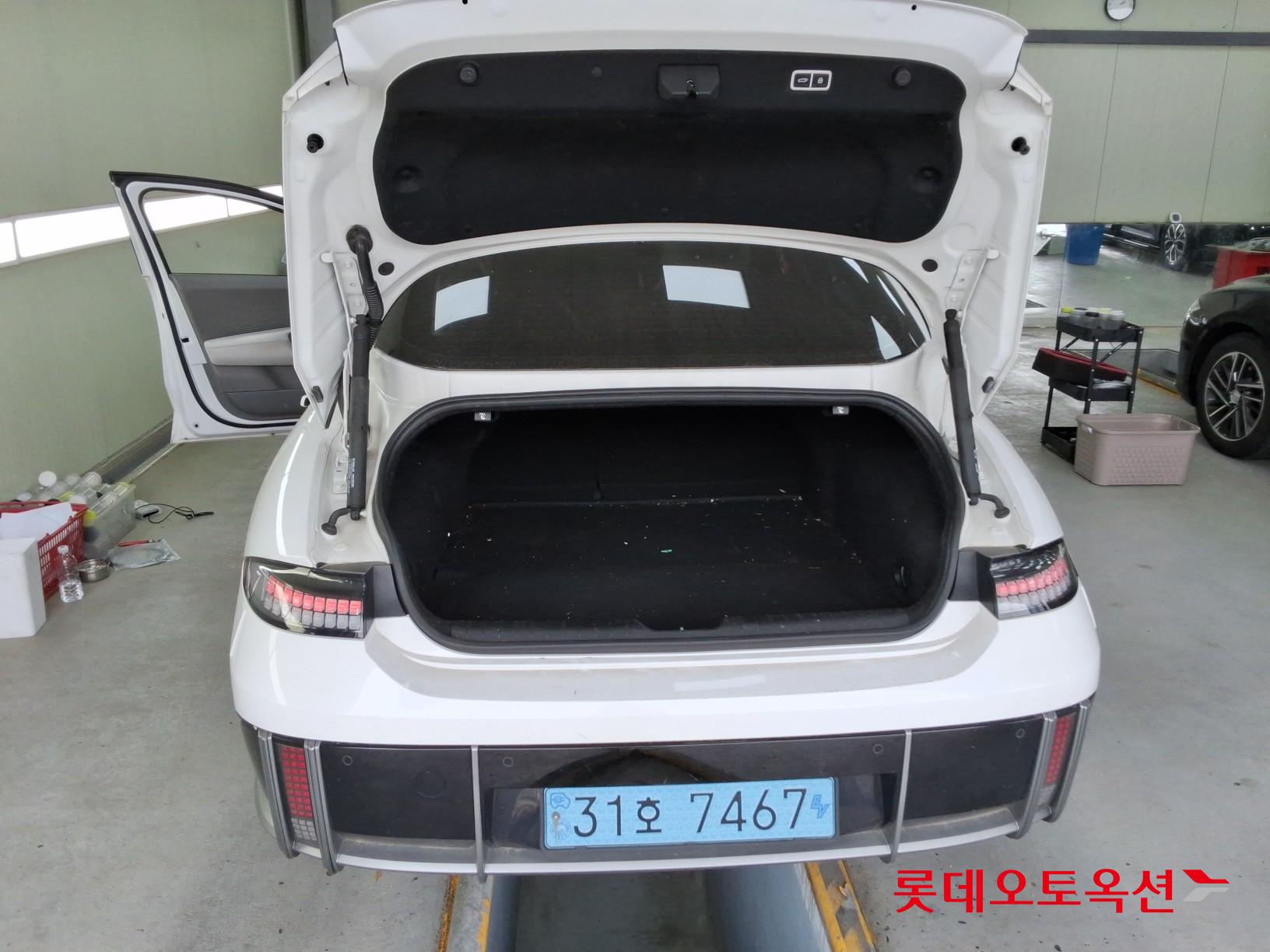 Hyundai Ioniq 6 2023 - Image 9