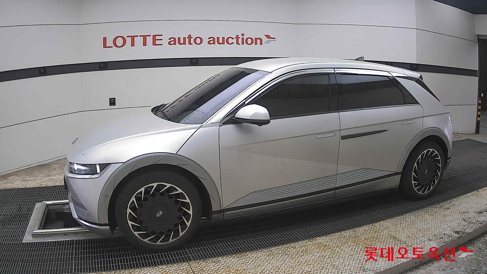 Hyundai Ioniq 5 - 12