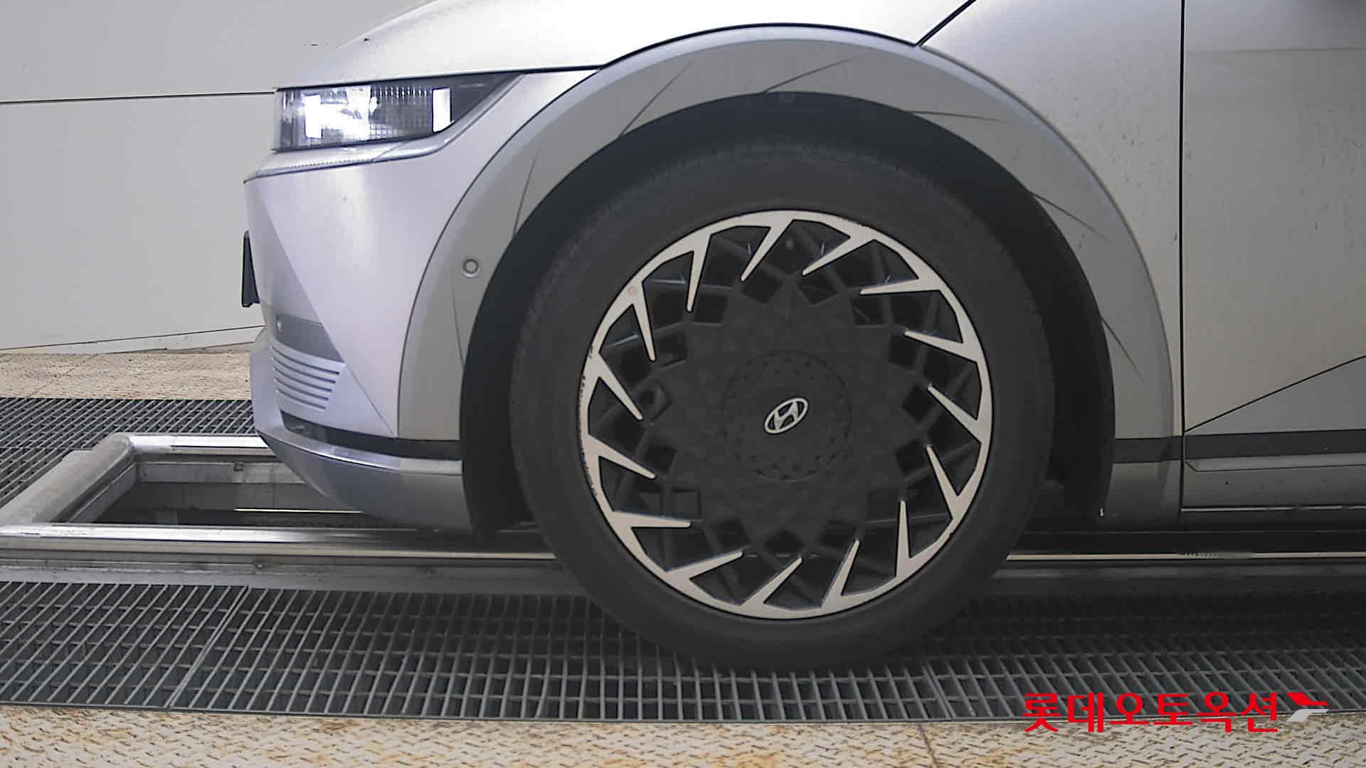Hyundai Ioniq 5 - 25