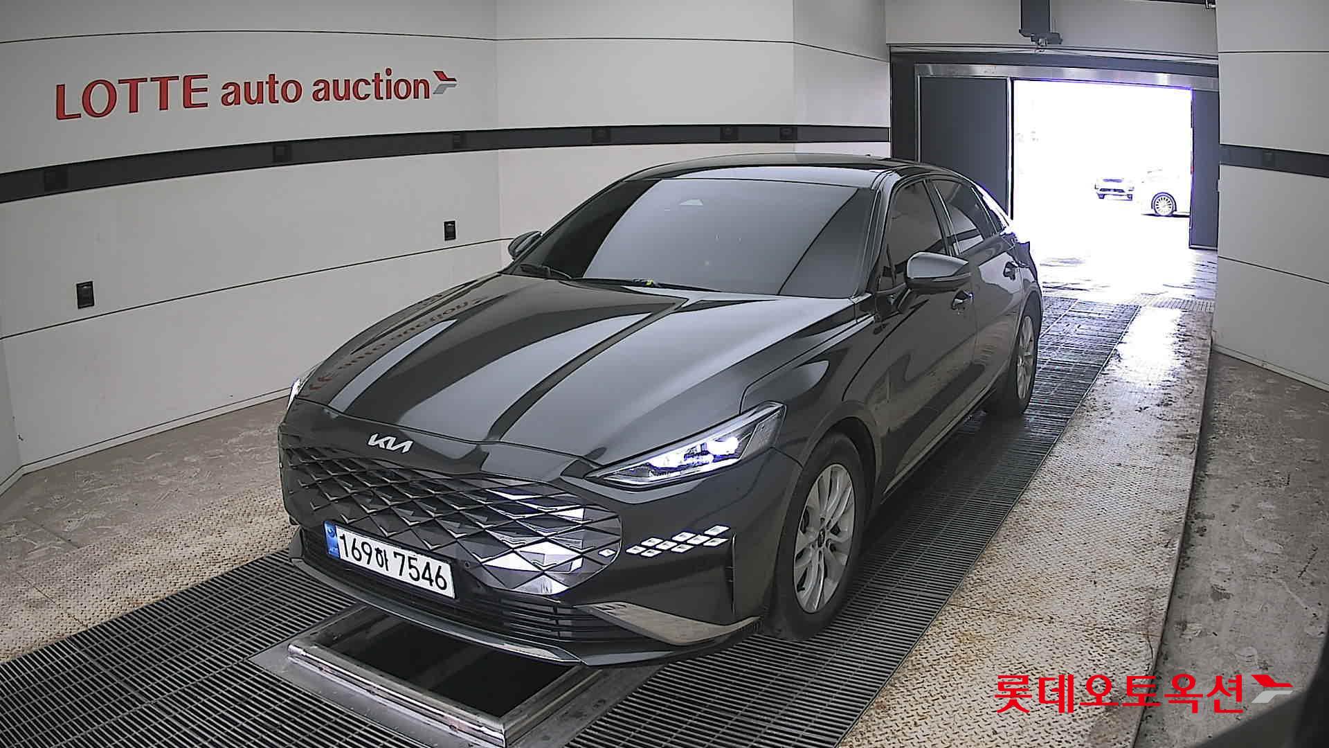 Kia K8 2022 - Image 10