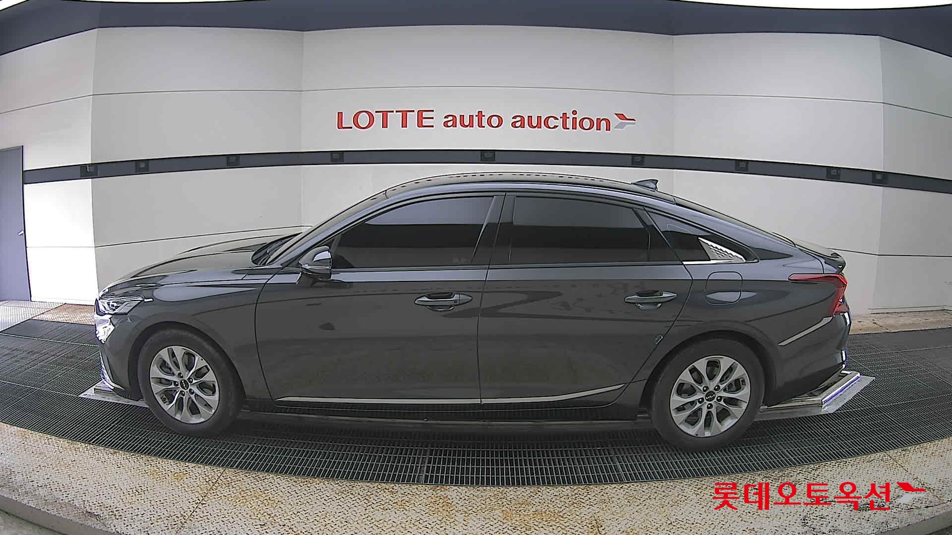 Kia K8 2022 - Image 13