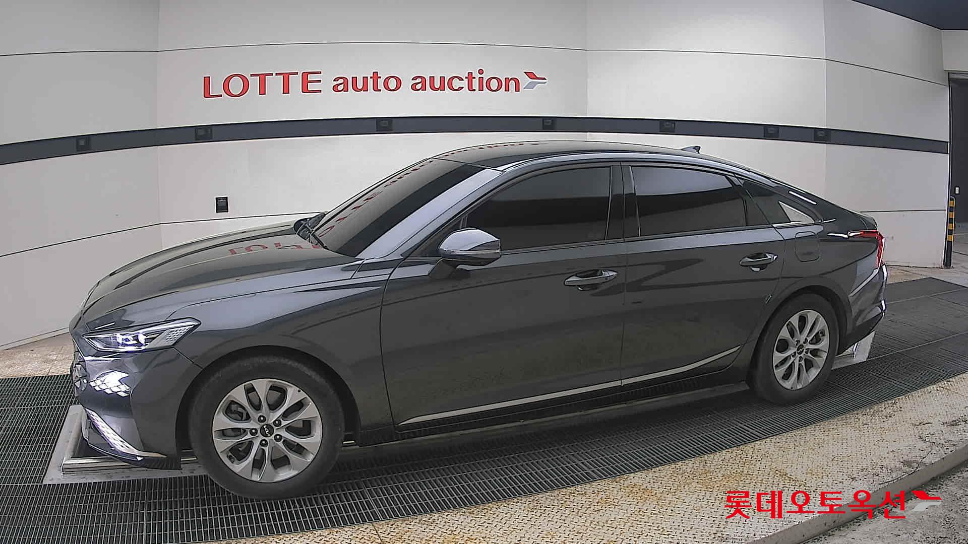 Kia K8 2022 - Image 12