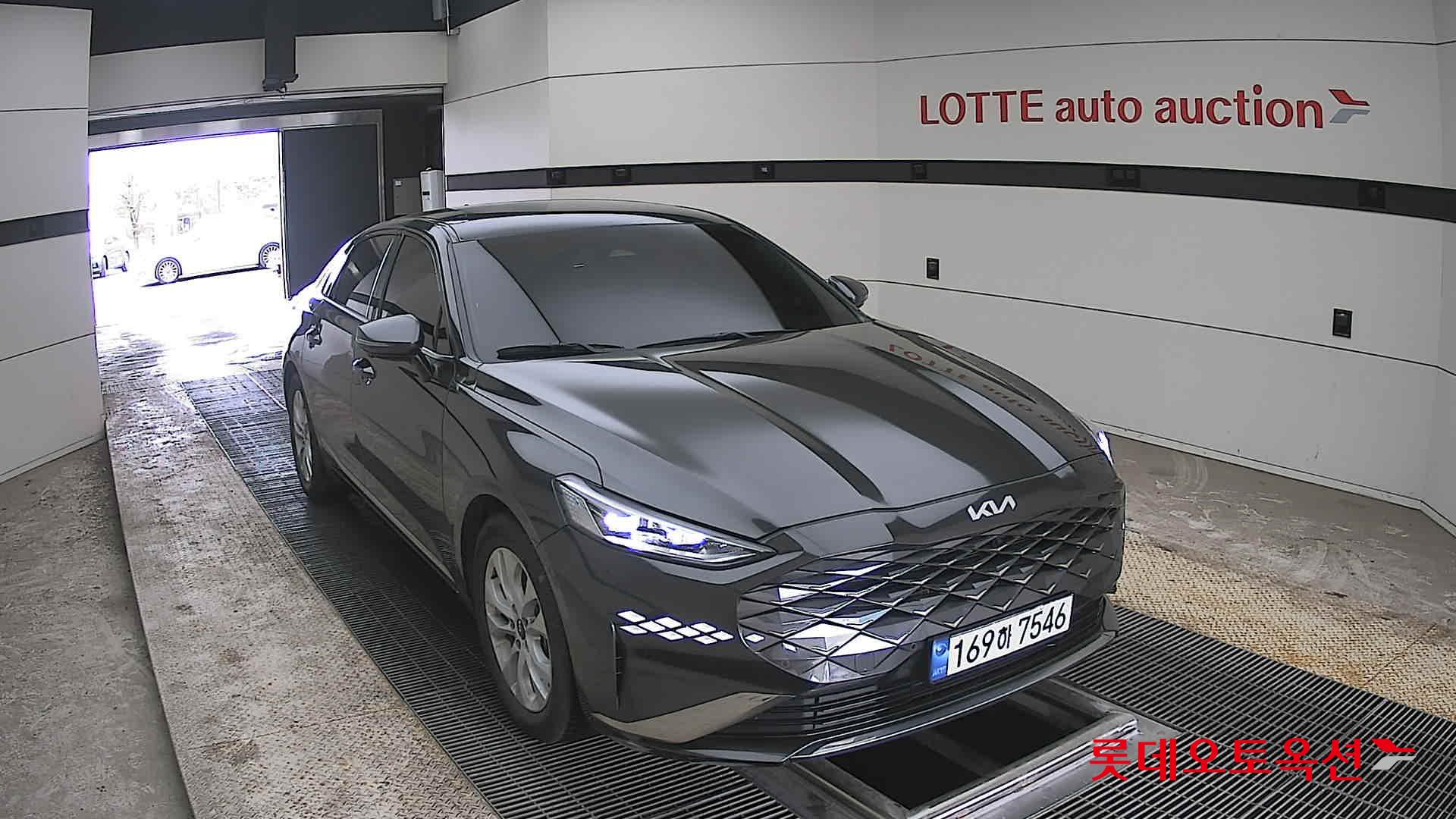 Kia K8 2022 - Image 24