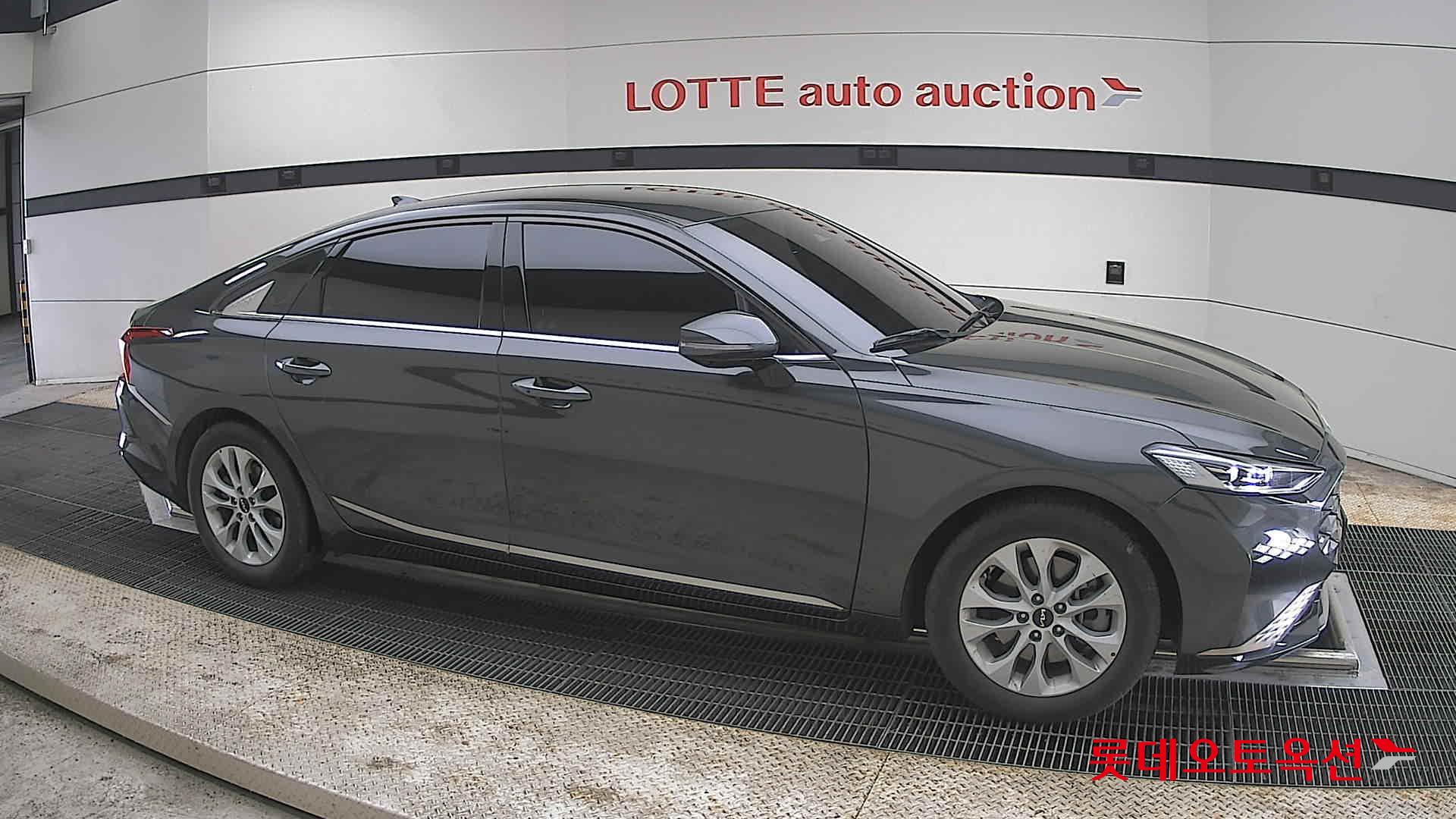 Kia K8 2022 - Image 22