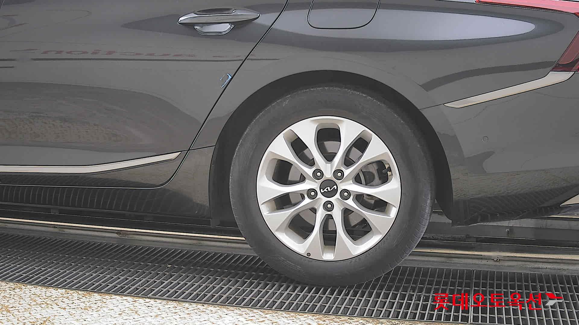 Kia K8 2022 - Image 26